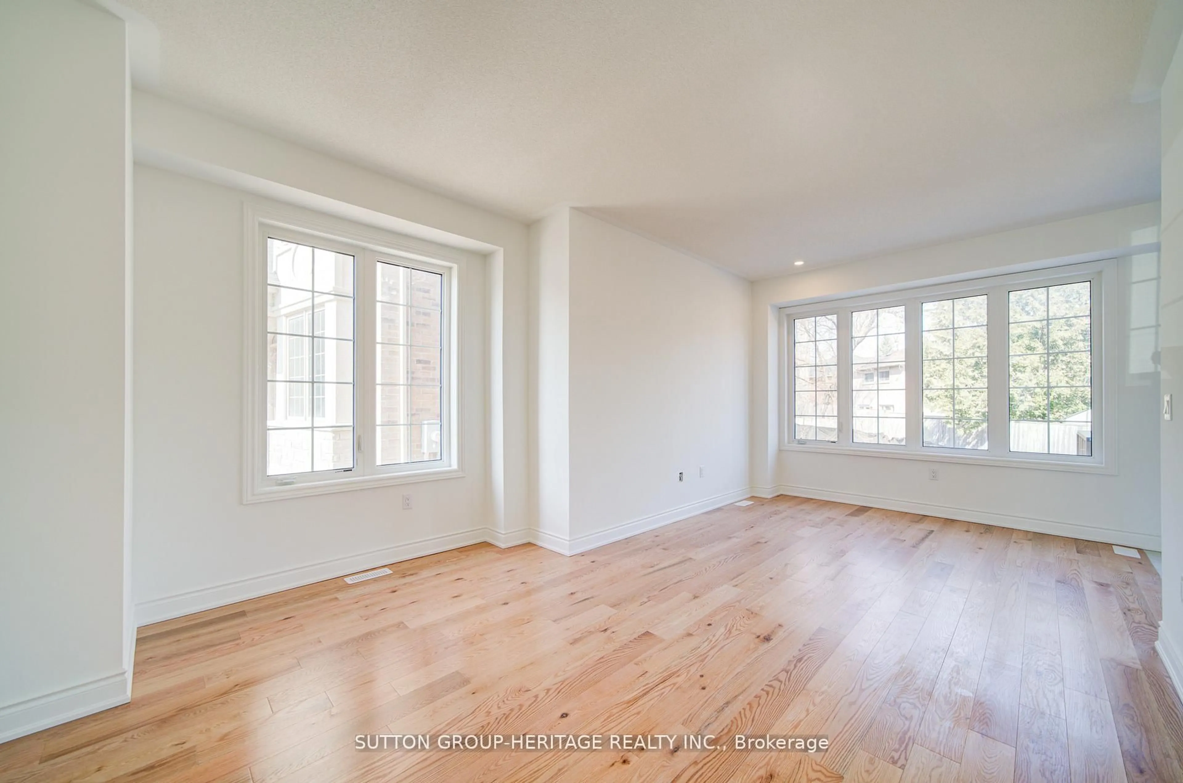 A pic of a room for 21 Deer Creek Crt, Toronto Ontario M1C 1N8