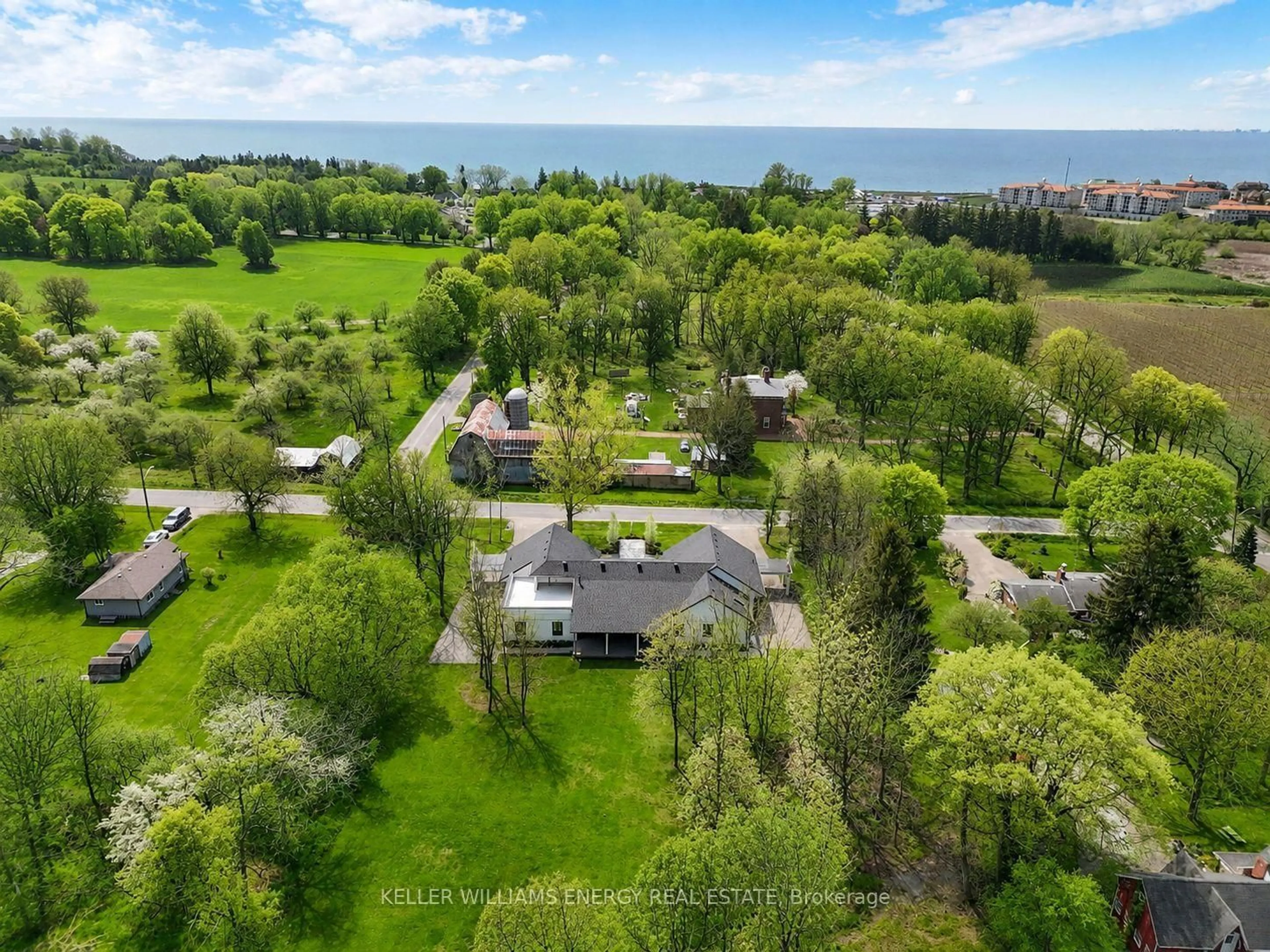 Unknown for 16 Metcalf St, Clarington Ontario L1B 0H4