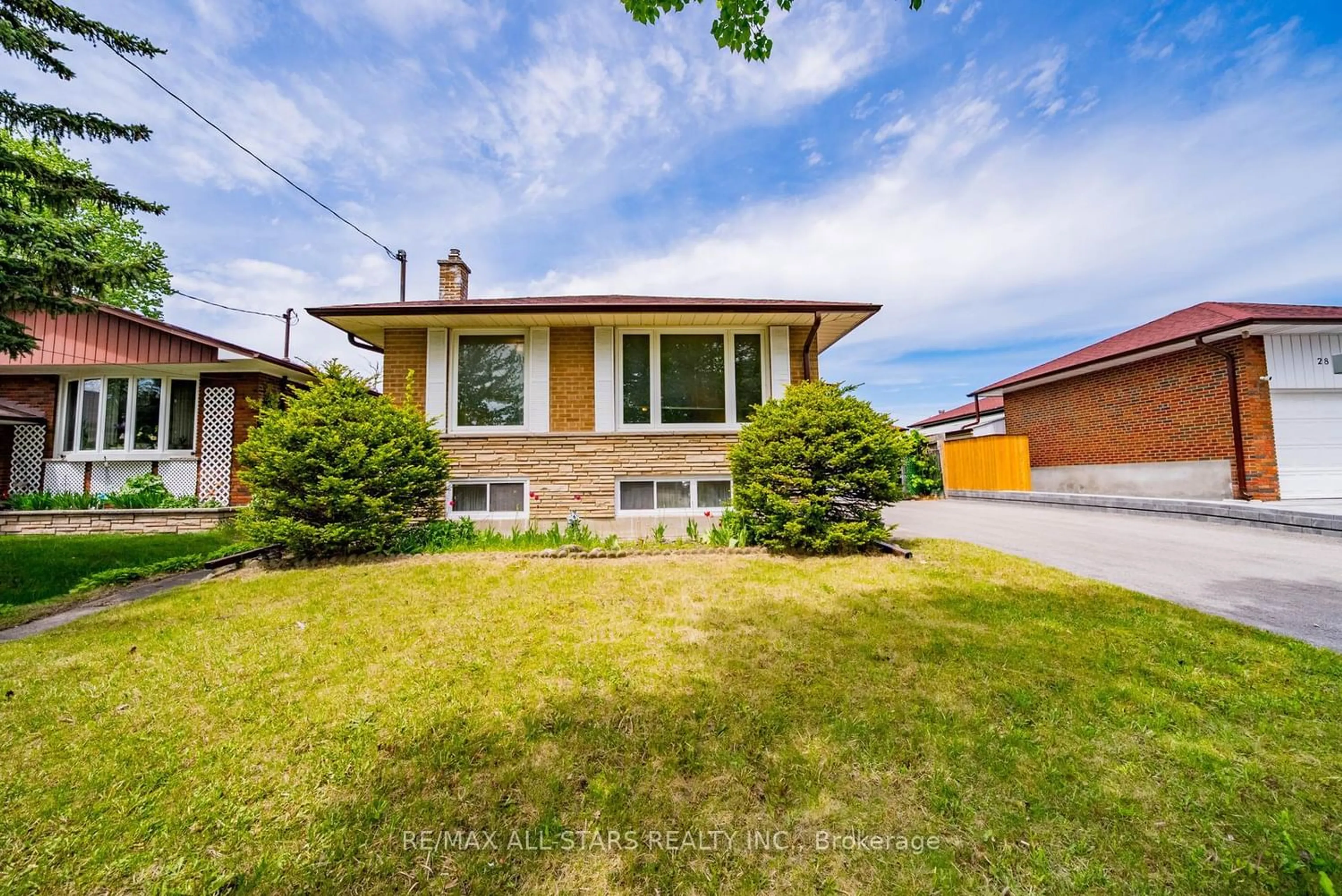 Home with brick exterior material, street for 26 Summerglade Dr, Toronto Ontario M1S 1W8