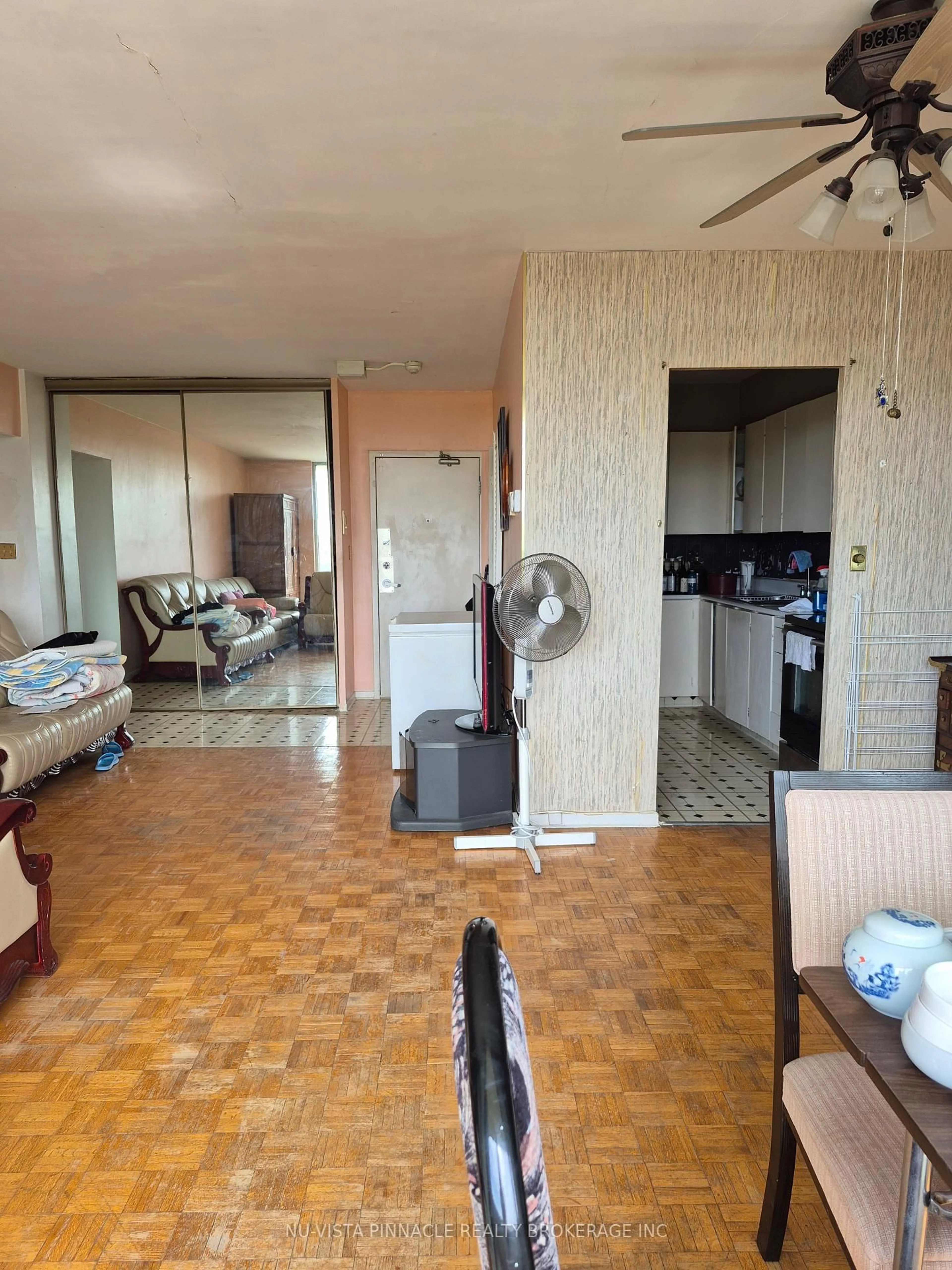 A pic of a room for 1 Massey Sq #612, Toronto Ontario M4C 5L4