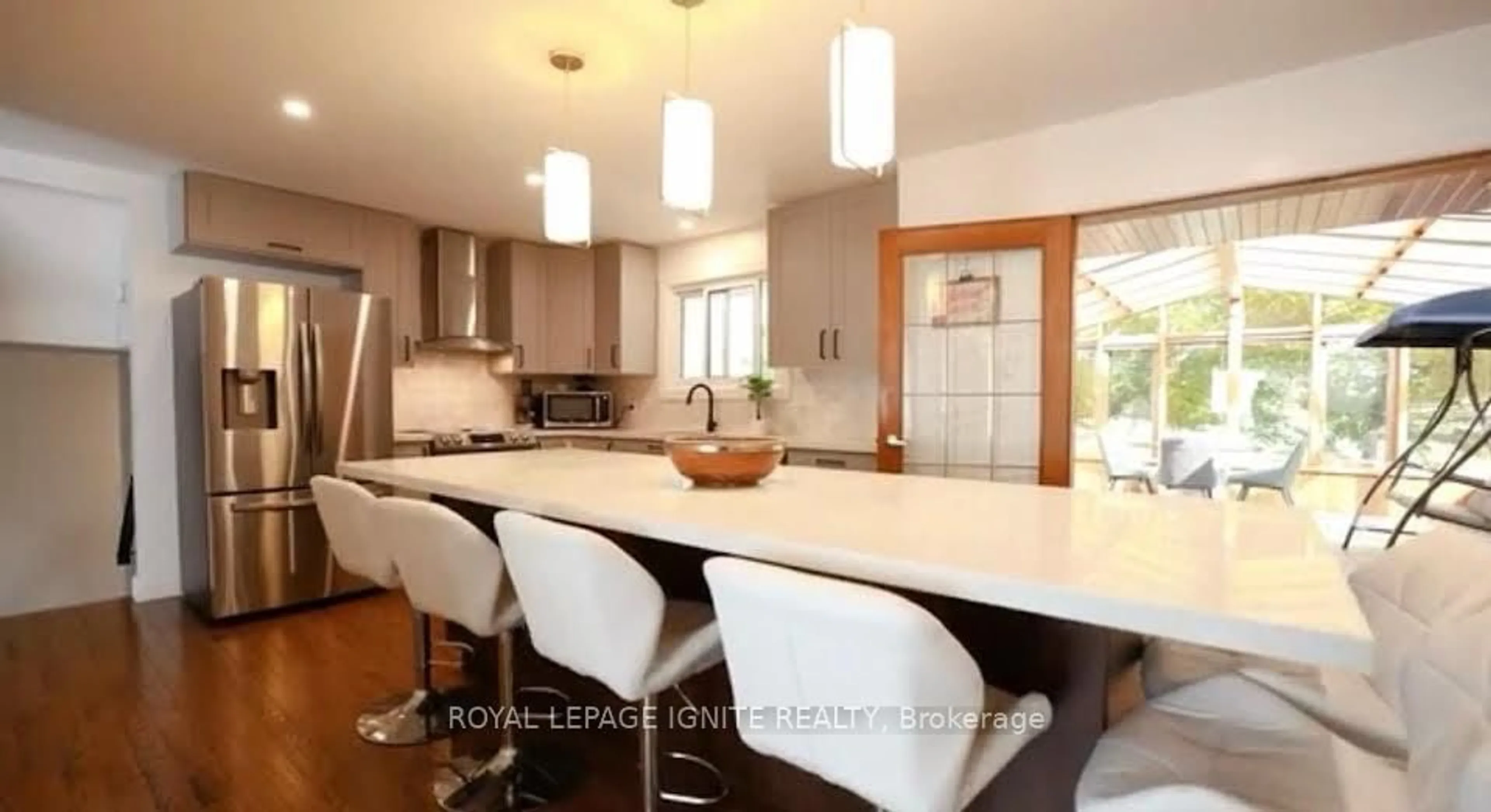Open concept kitchen, ceramic/tile floor for 229 Liberty St, Clarington Ontario L1C 2M6