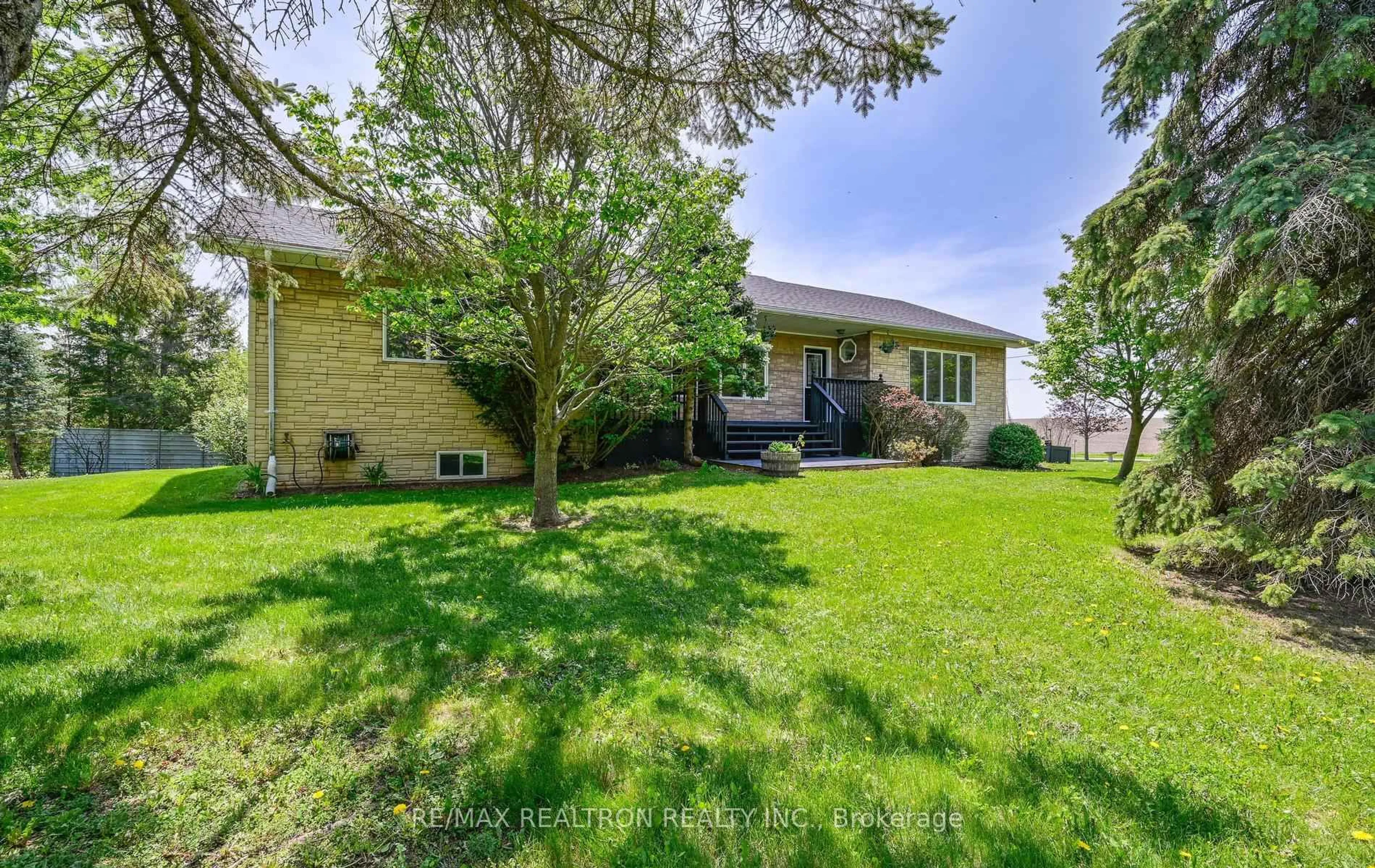 Patio, water/lake/river/ocean view for 5995 Ochonski Rd, Clarington Ontario L0B 1M0