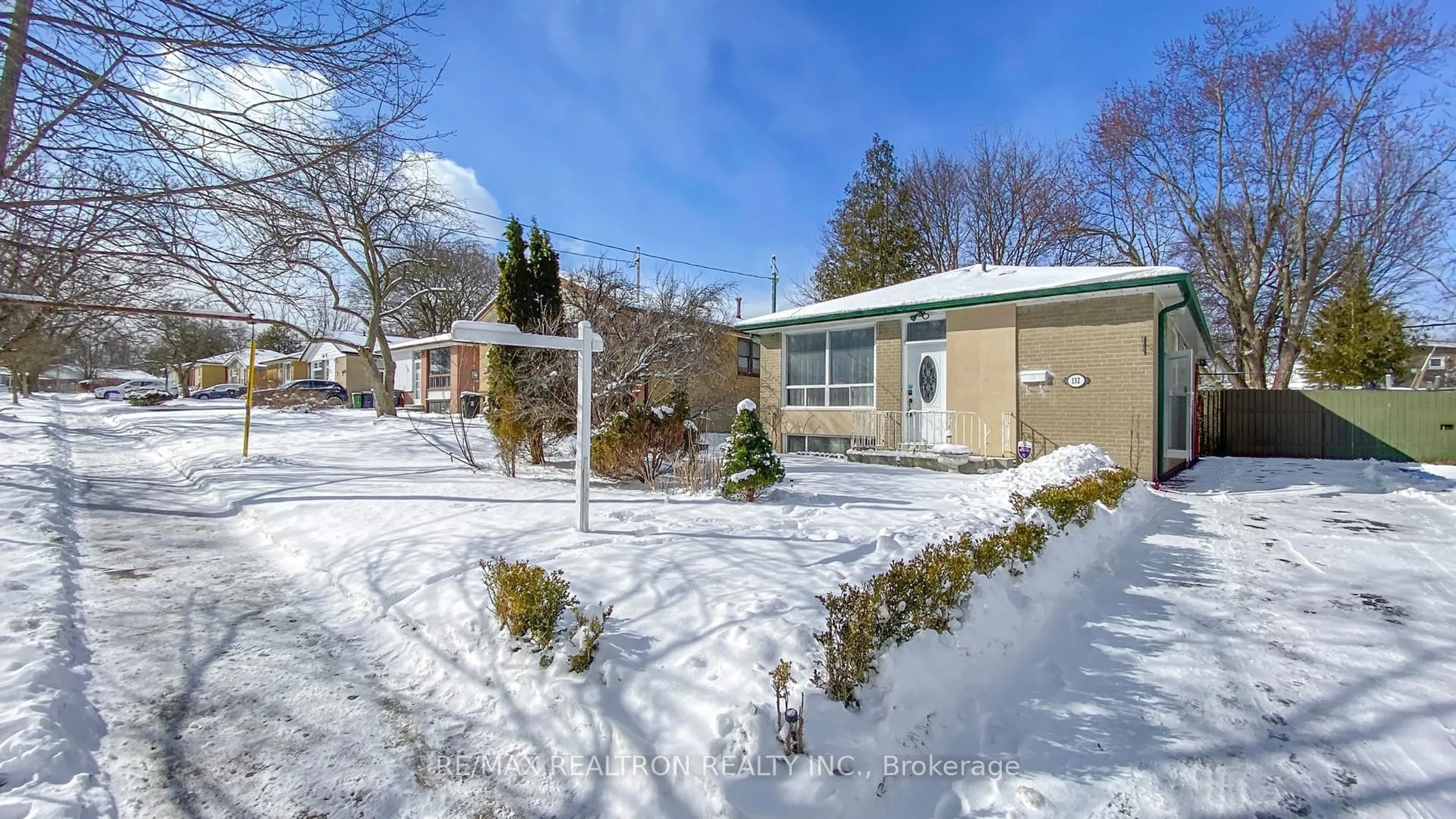 Unknown for 132 Porchester Dr, Toronto Ontario M1J 2R7