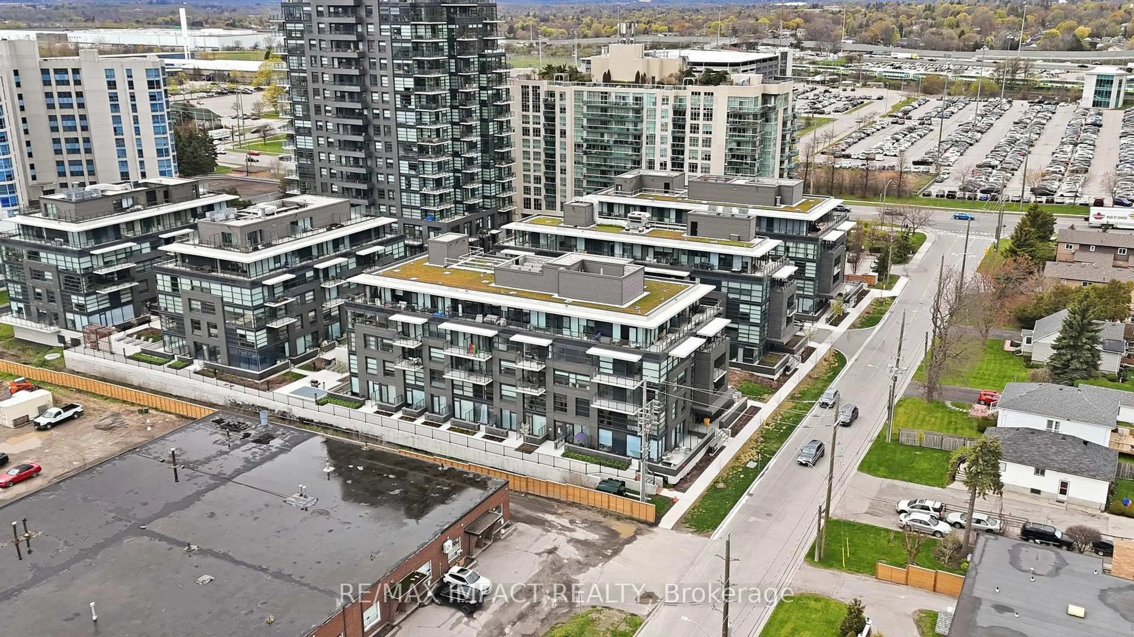 A pic from outside/outdoor area/front of a property/back of a property/a pic from drone, city buildings view from balcony for 1614 Charles St #522, Whitby Ontario L1N 0P4