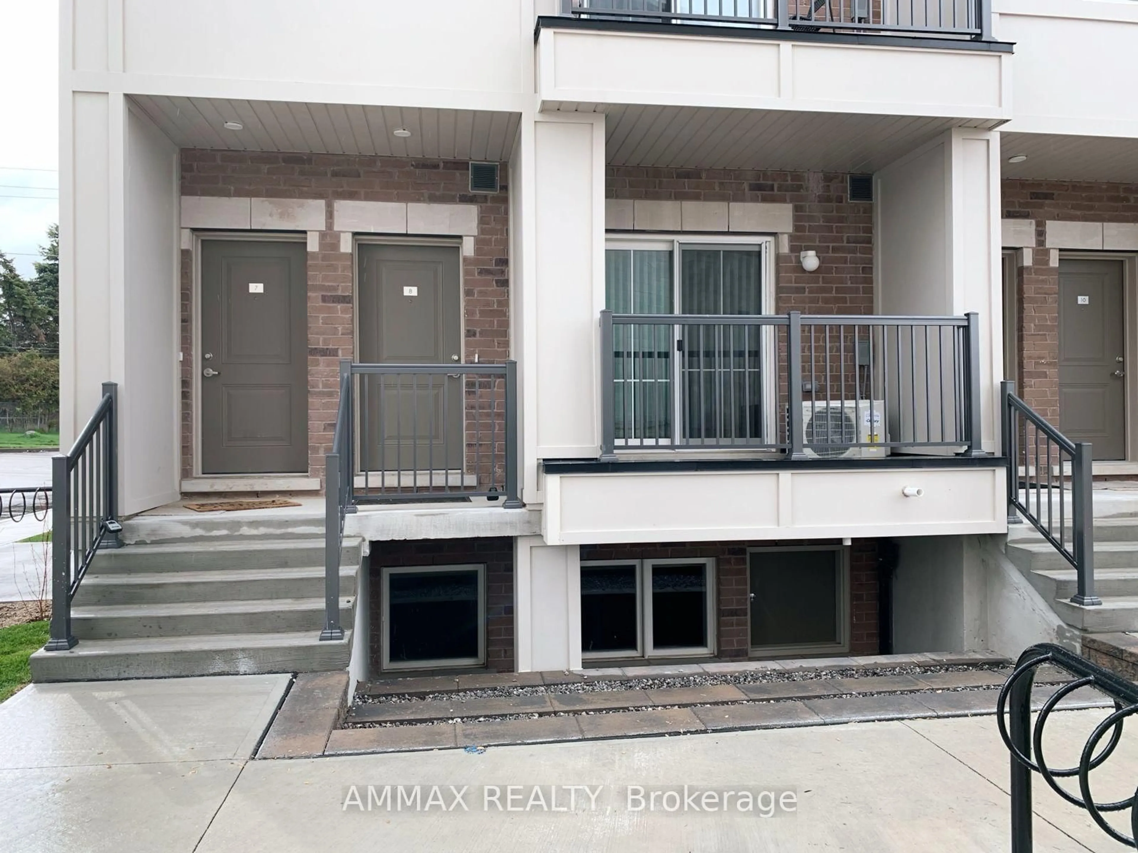 Unknown for 490 Beresford Path #8, Oshawa Ontario L1H 0B2
