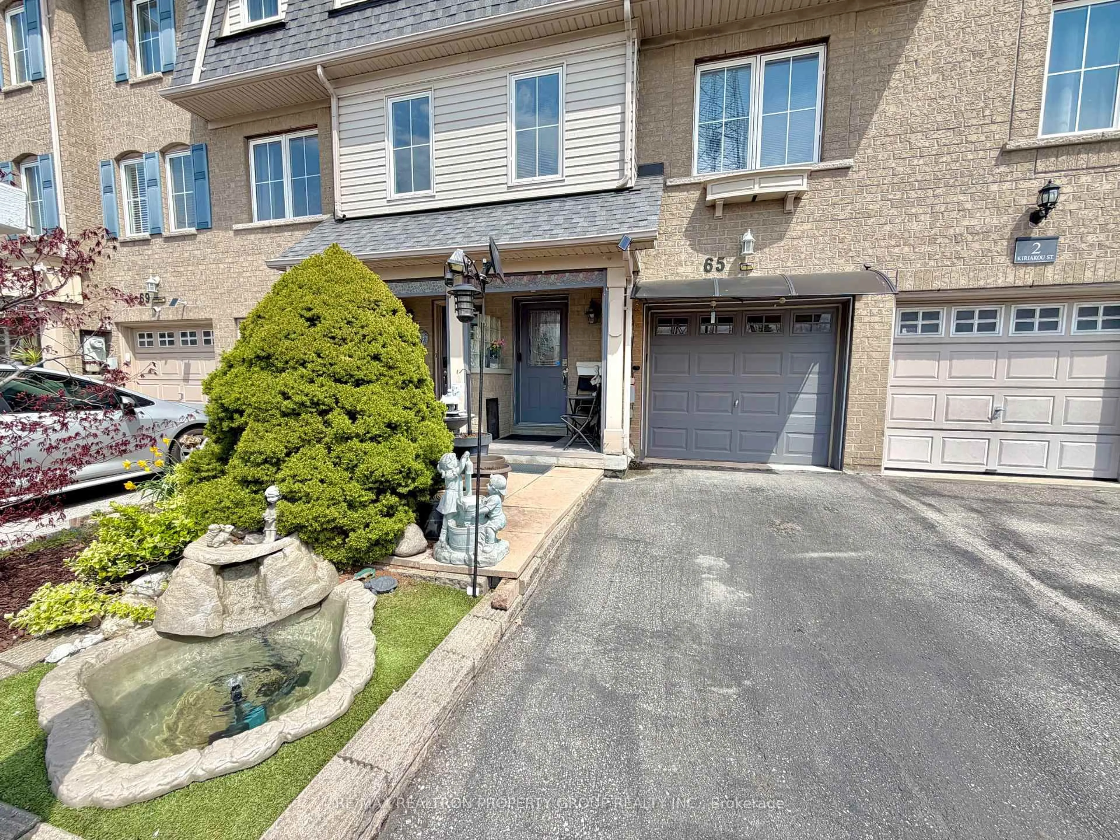 Unknown for 65 Mike Myers Dr, Toronto Ontario M1P 5G4