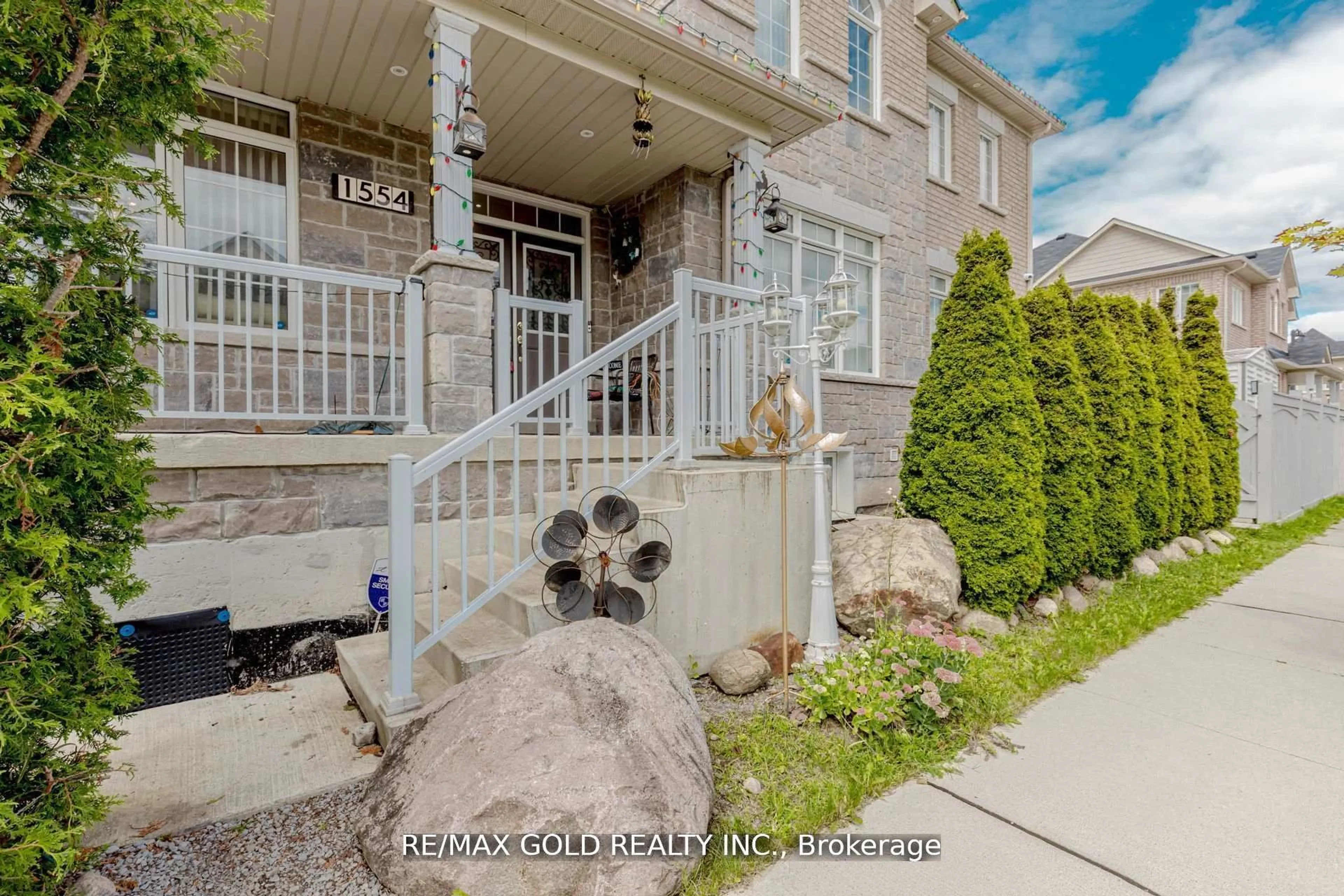 Unknown for 1554 Bruny Ave, Pickering Ontario L0A 1G0