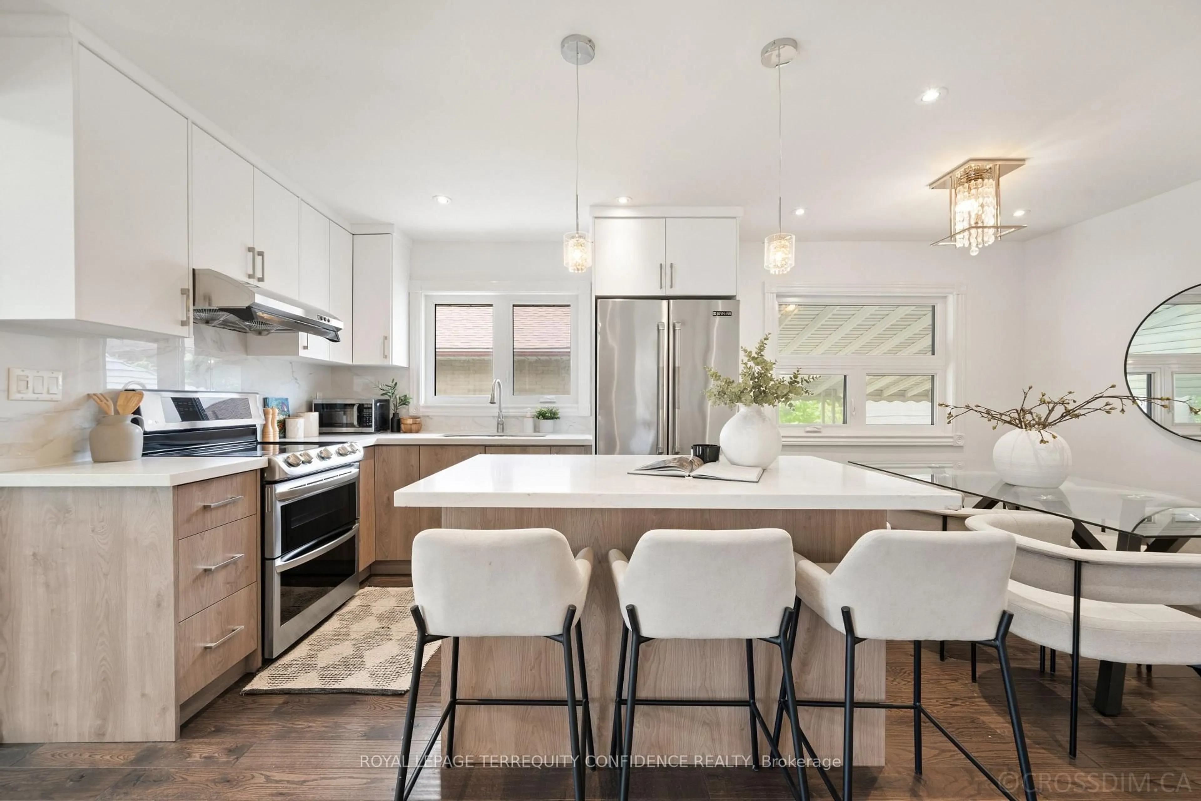 Open concept kitchen, unknown for 71 Pachino Blvd, Toronto Ontario M1R 4J8