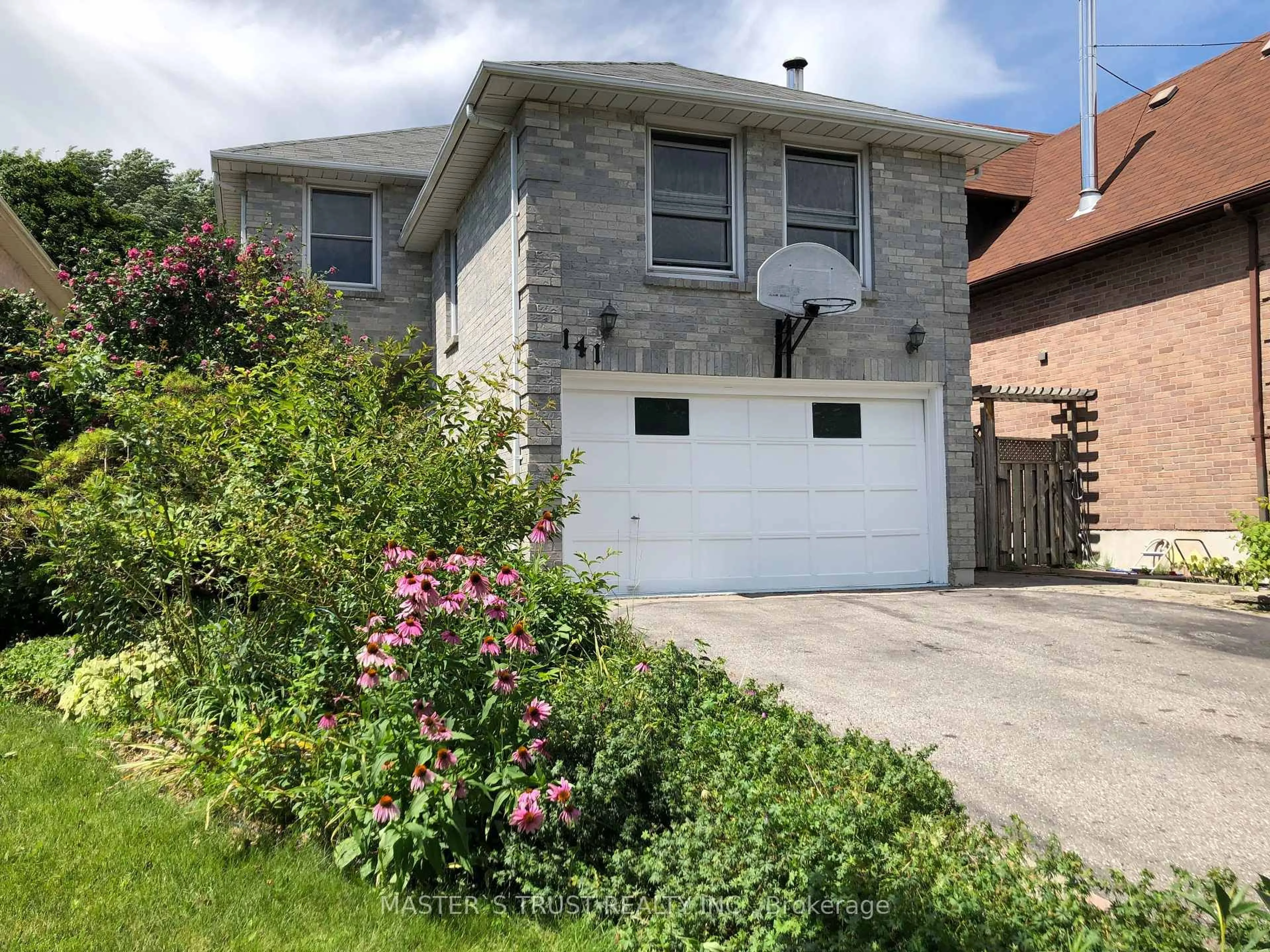 Unknown for 141 Ravenscroft Rd, Ajax Ontario L1T 1Y2