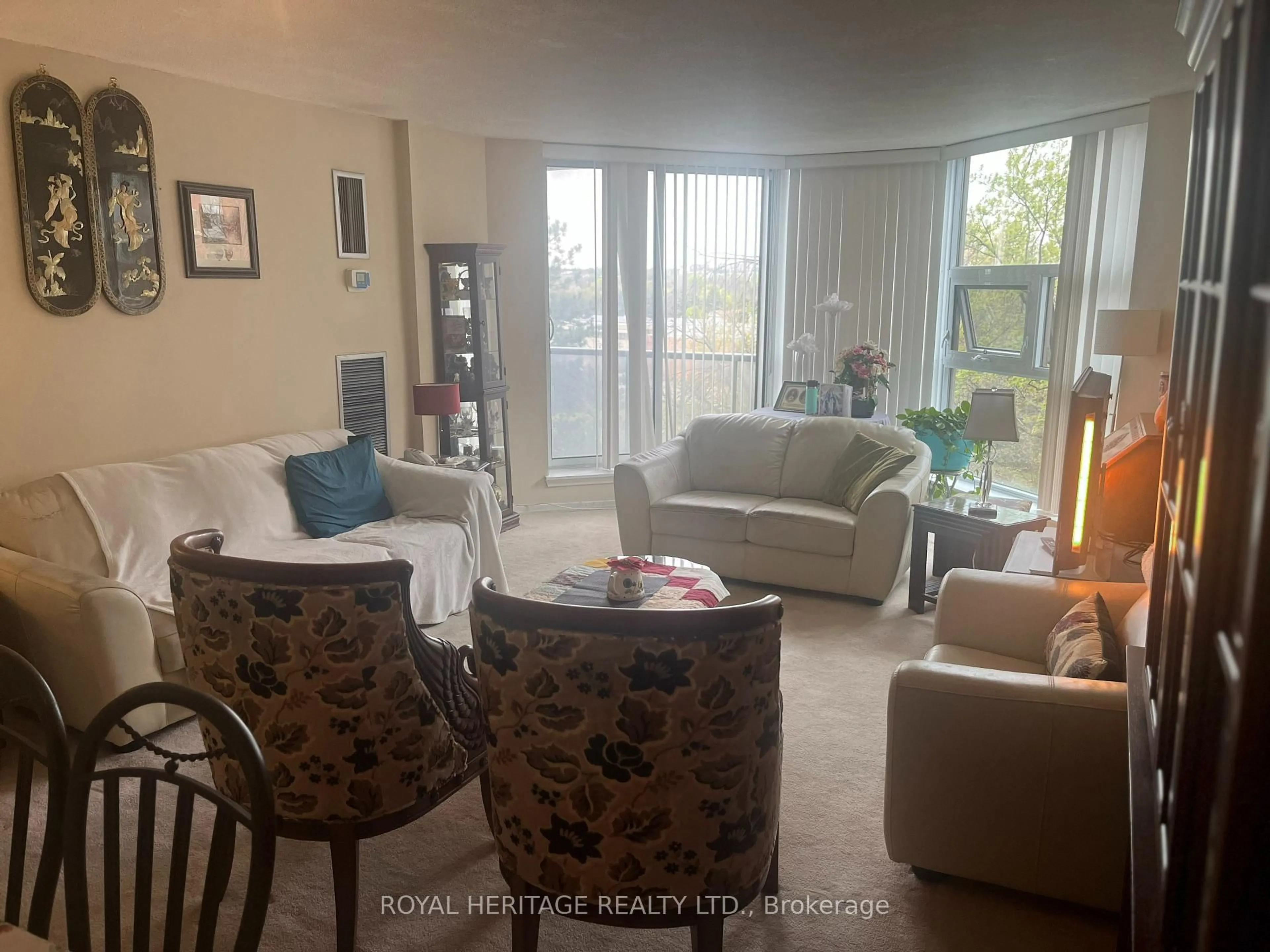 Living room with furniture, unknown for 20 Dean Park Rd #617, Toronto Ontario M1B 3G9