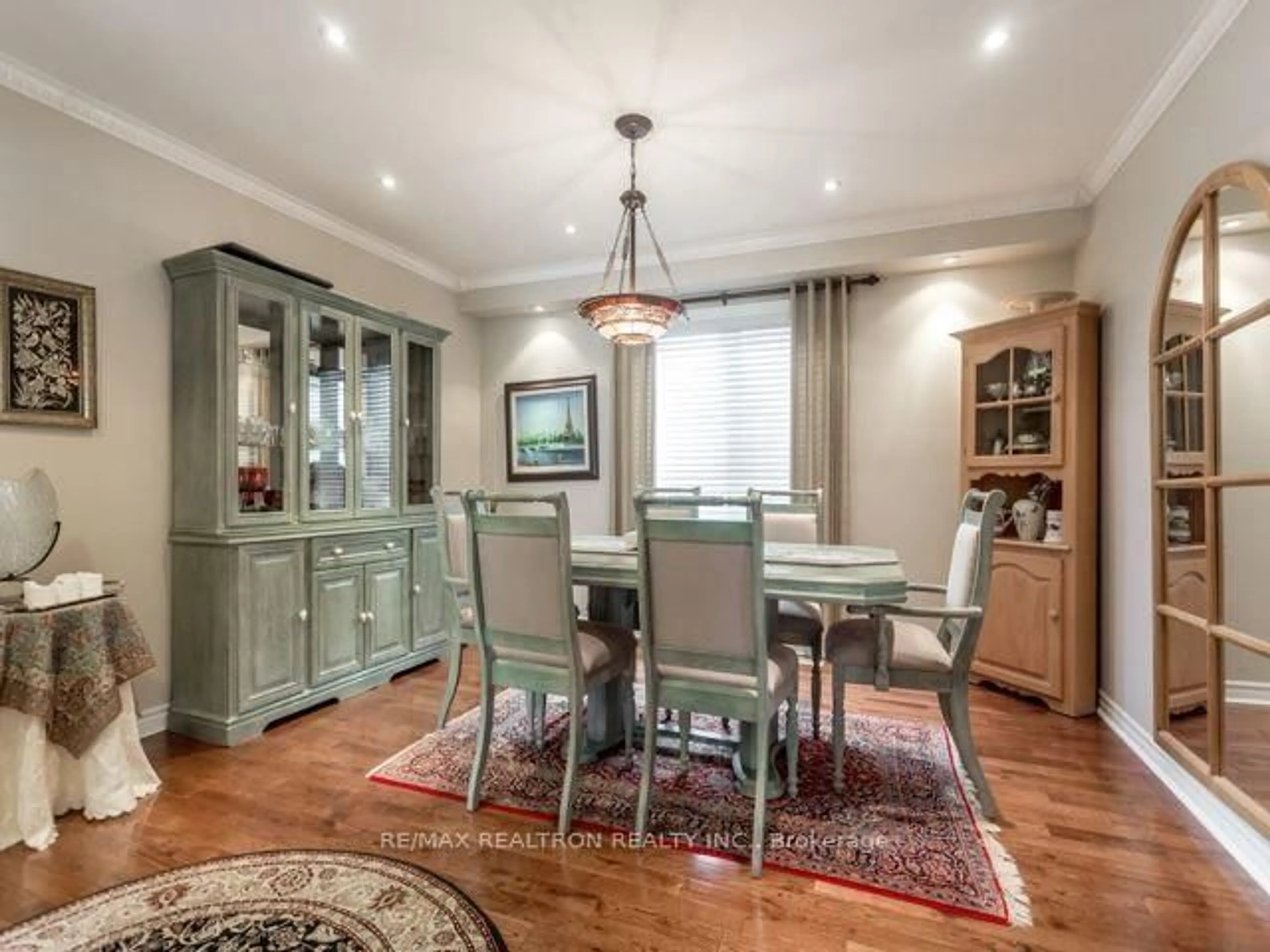 Dining room, wood/laminate floor for 55 Belfountain Dr, Whitby Ontario L1R 0C4