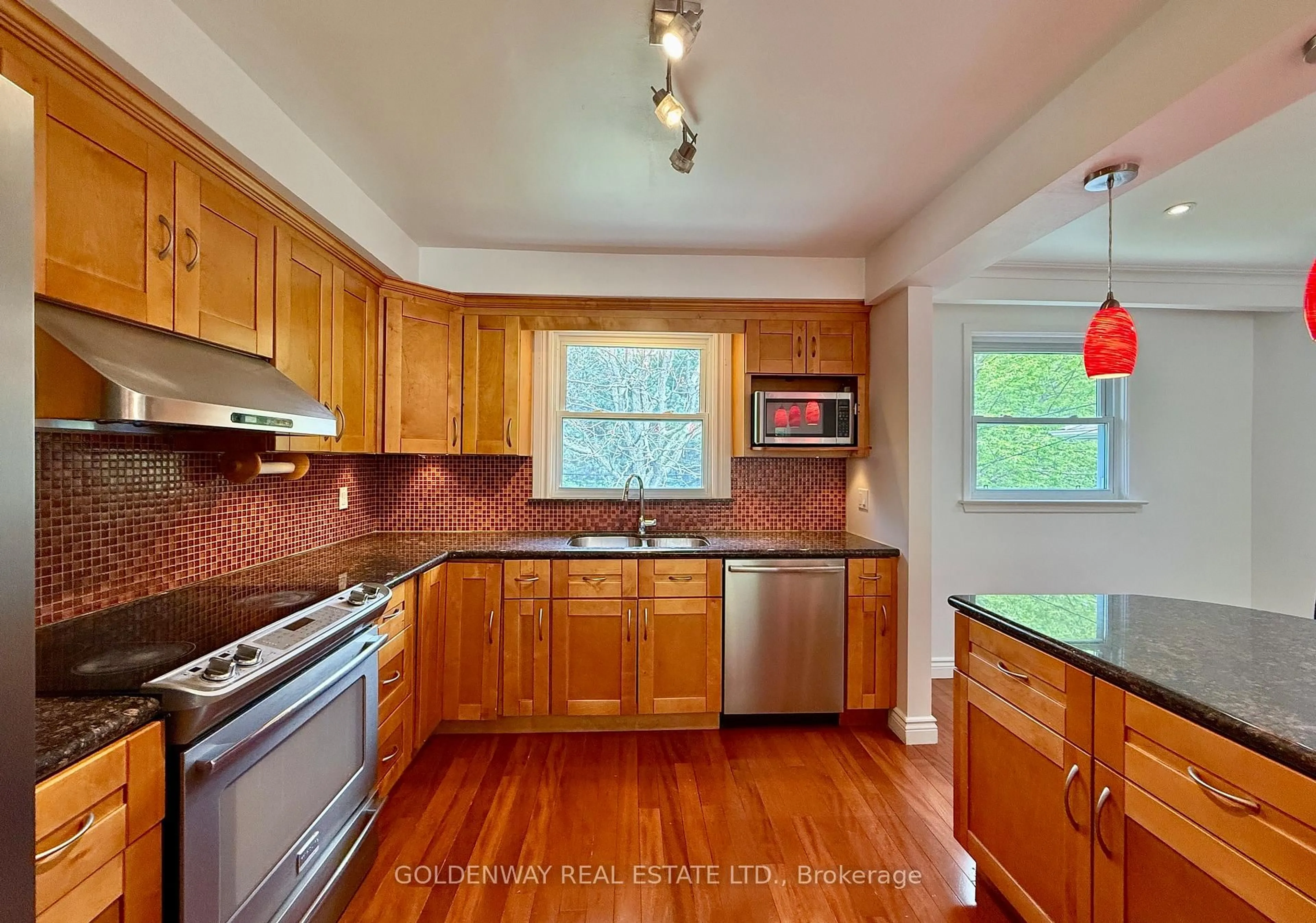 Standard kitchen, unknown for 31 Rowatson Rd, Toronto Ontario M1E 1K2