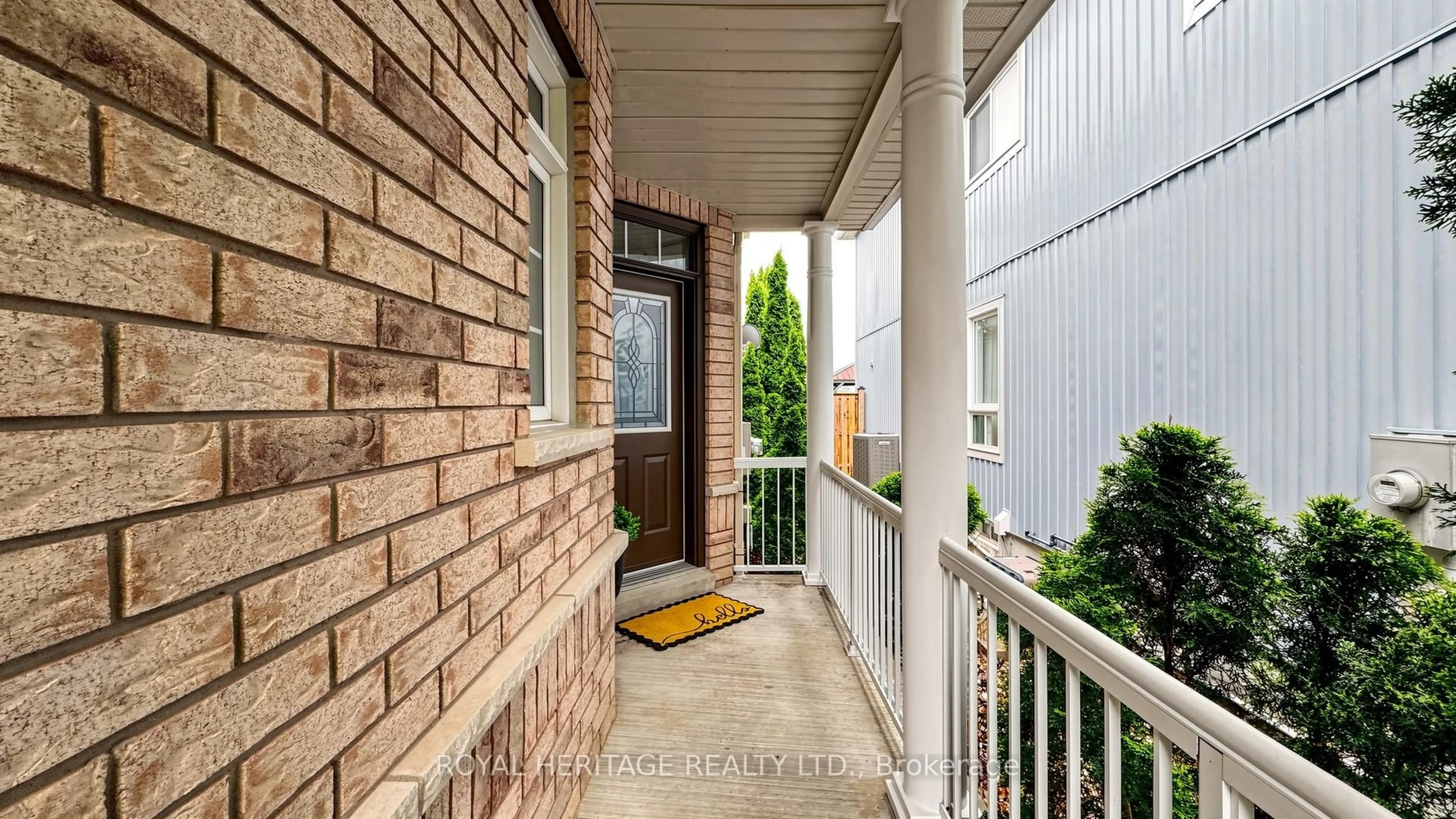 Unknown for 3 Kinross Ave, Whitby Ontario L1M 2C8