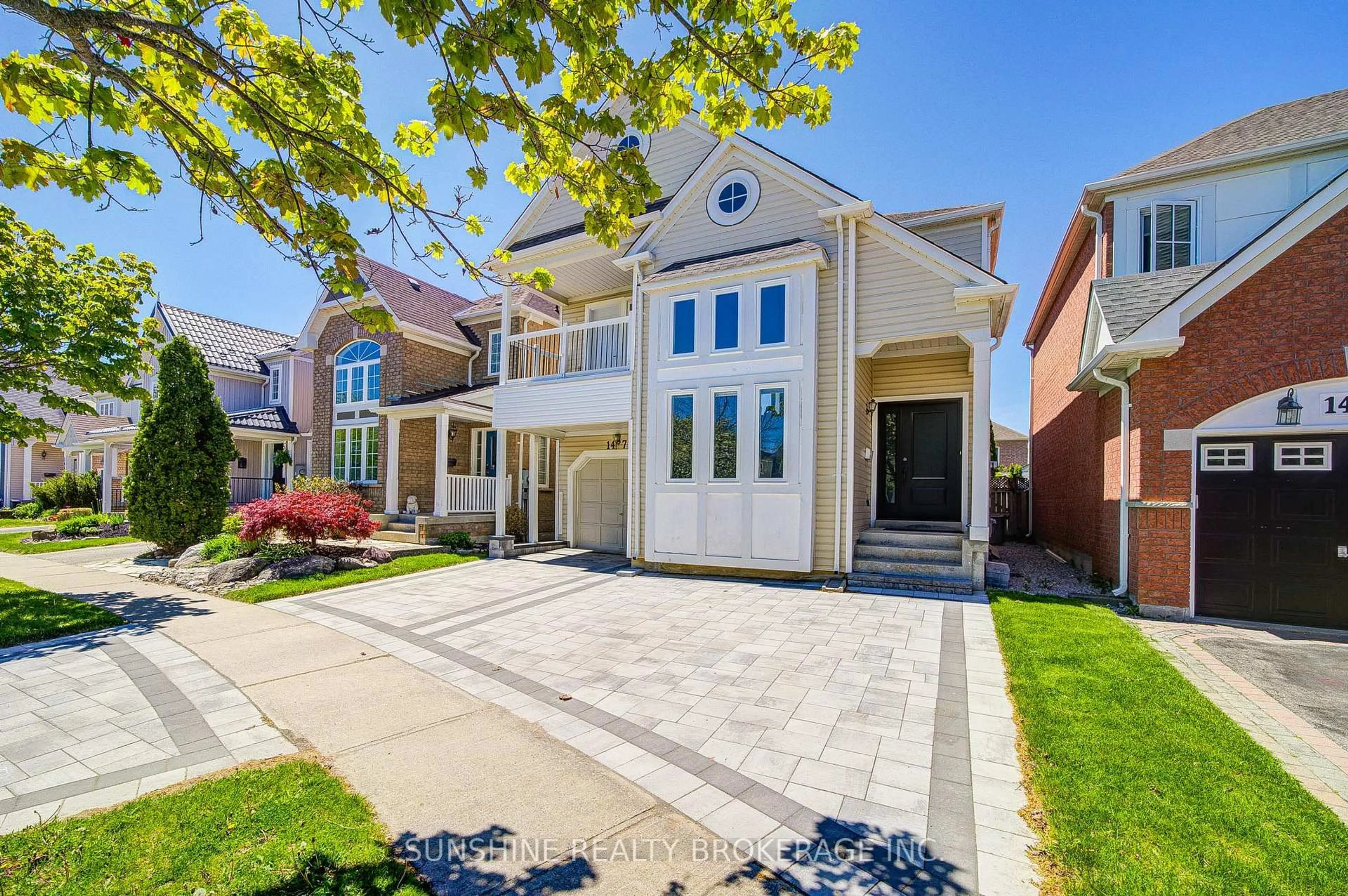 Home with brick exterior material, street for 1472 Heartland Blvd, Oshawa Ontario L1K 2P3