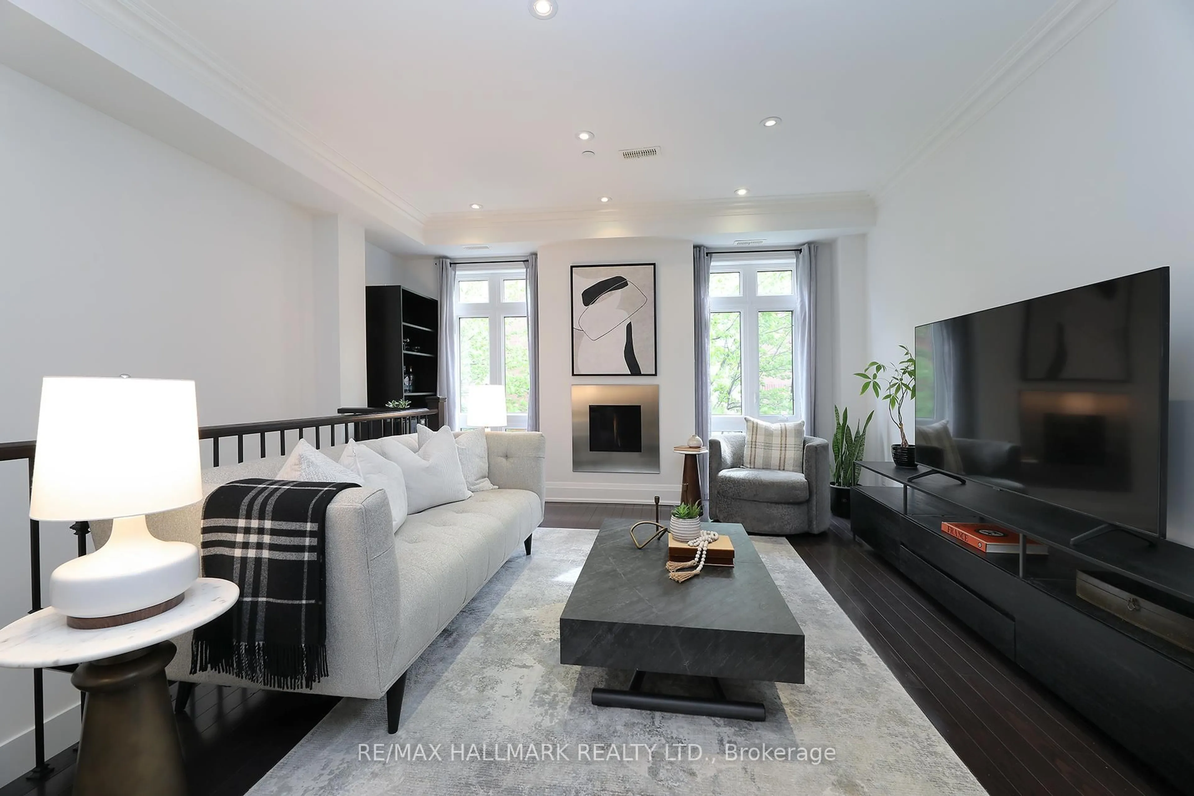 Living room with furniture, unknown for 1185 Queen St #F, Toronto Ontario M4M 1L6