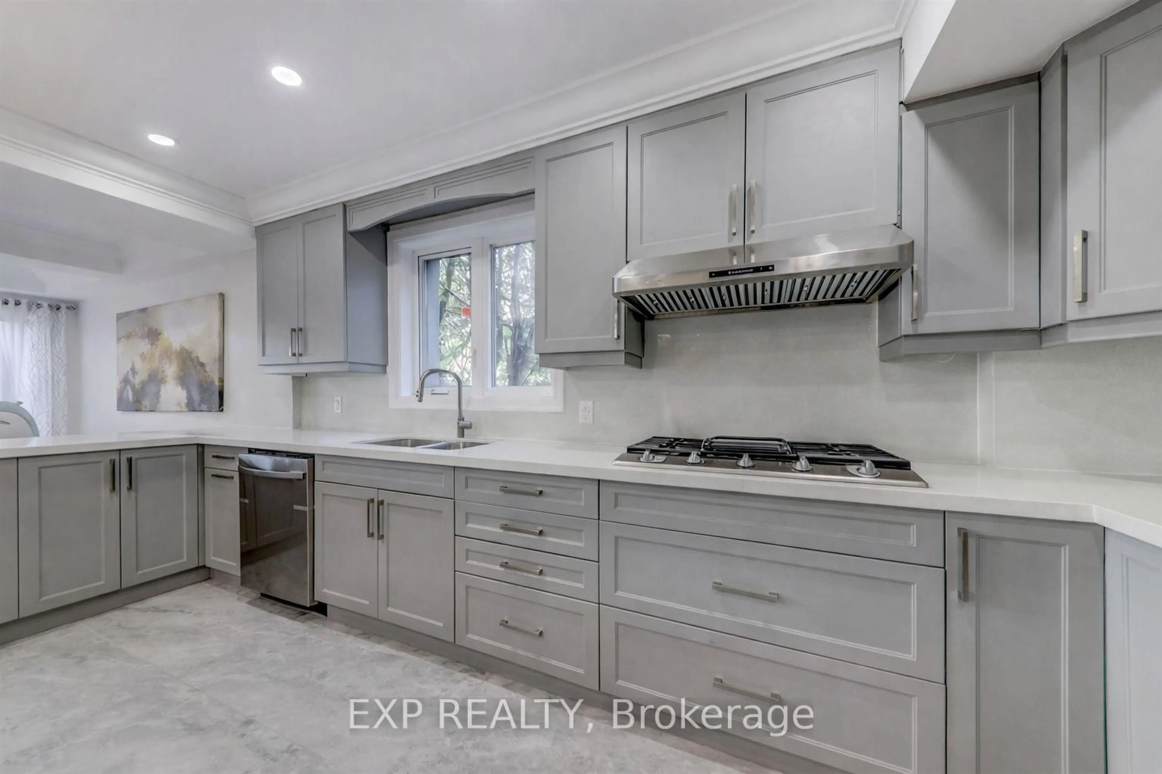 Open concept kitchen, ceramic/tile floor for 44 Tower Dr, Toronto Ontario M1R 3N9