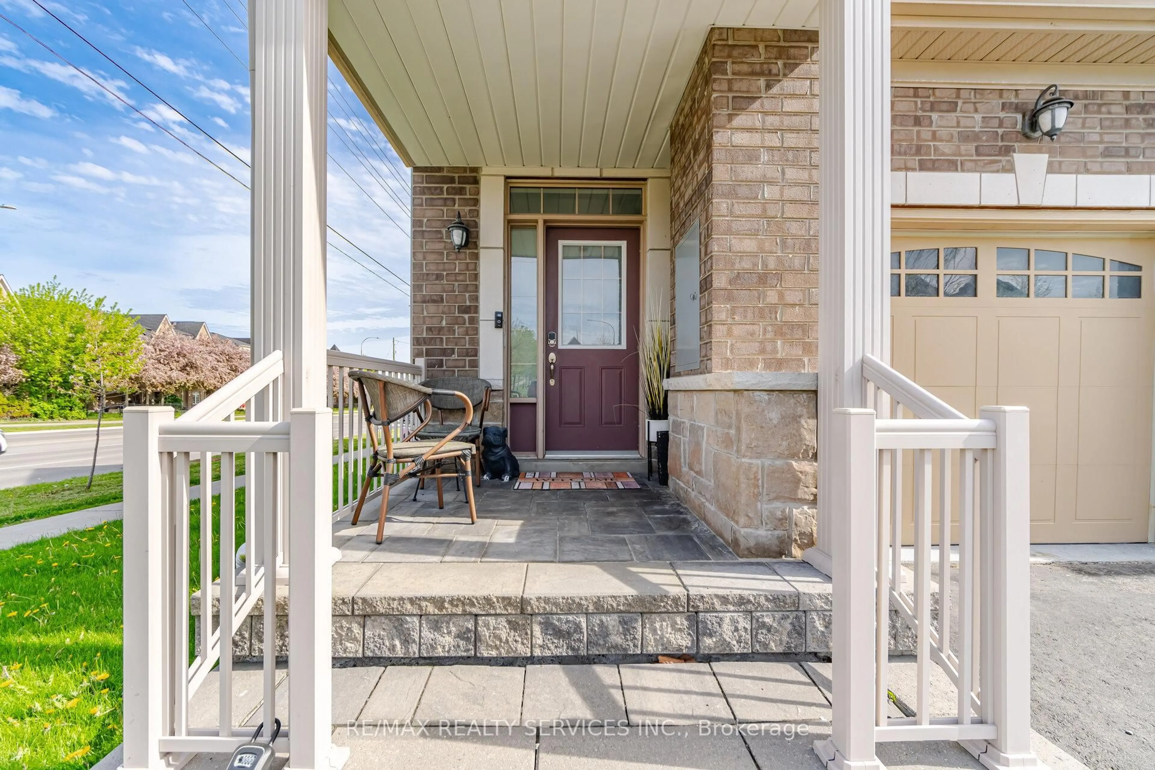 Unknown for 56 Rimrock Cres, Whitby Ontario L1N 0E5