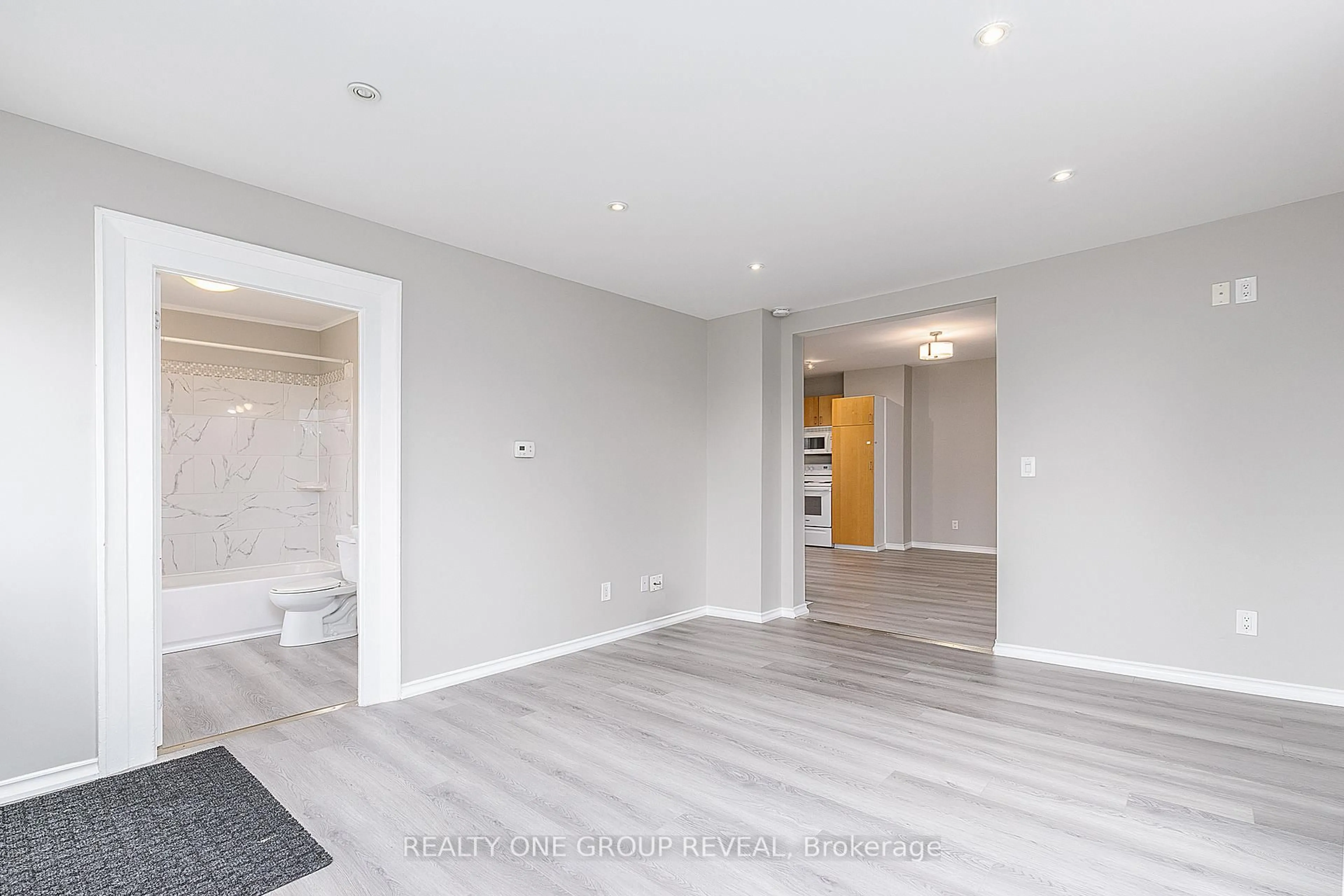 A pic of a room for 1524 Nash Rd, Clarington Ontario L1E 2K8