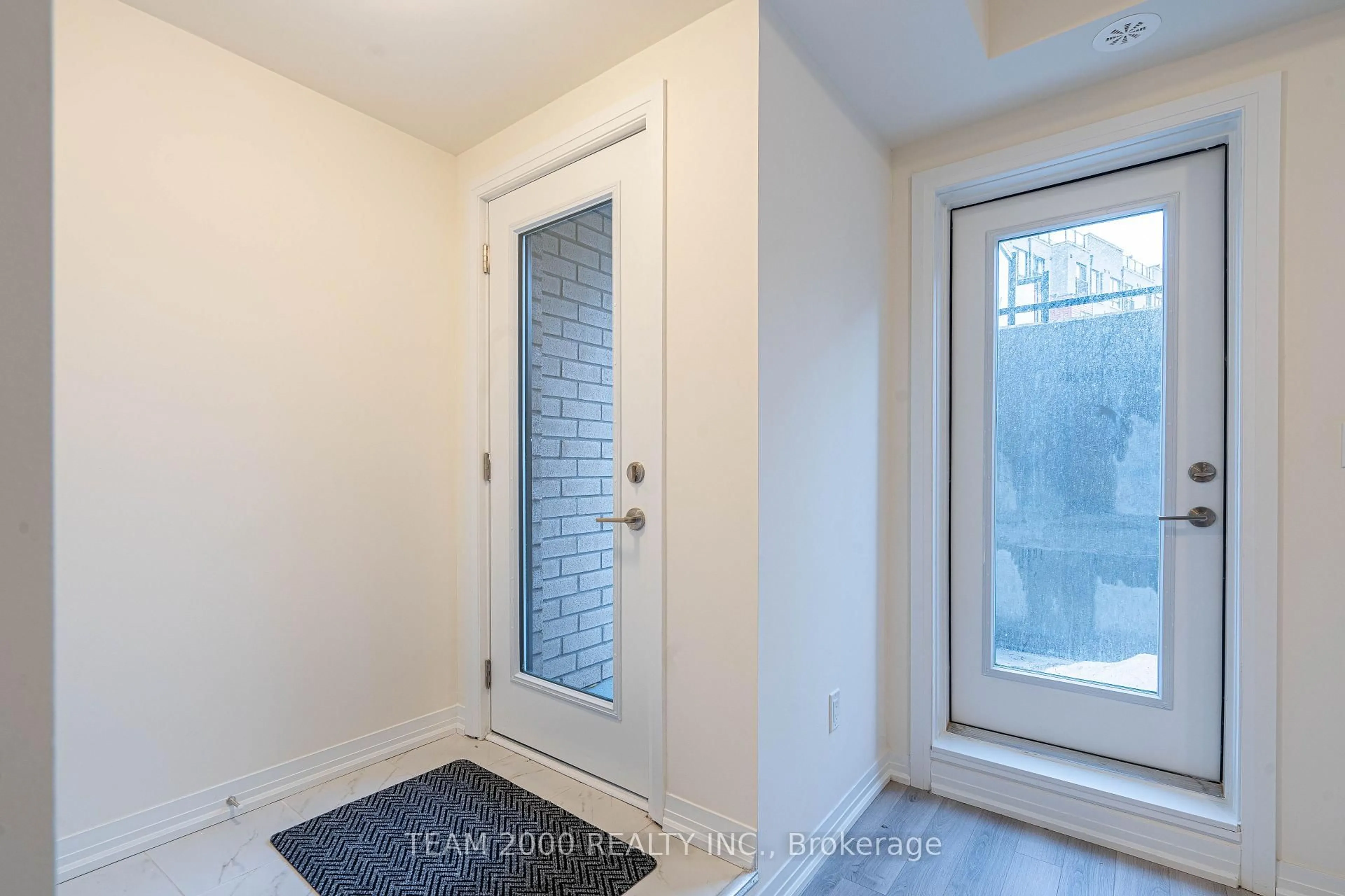 Indoor entryway for 255 McLevin Ave #1, Toronto Ontario M1B 0E8