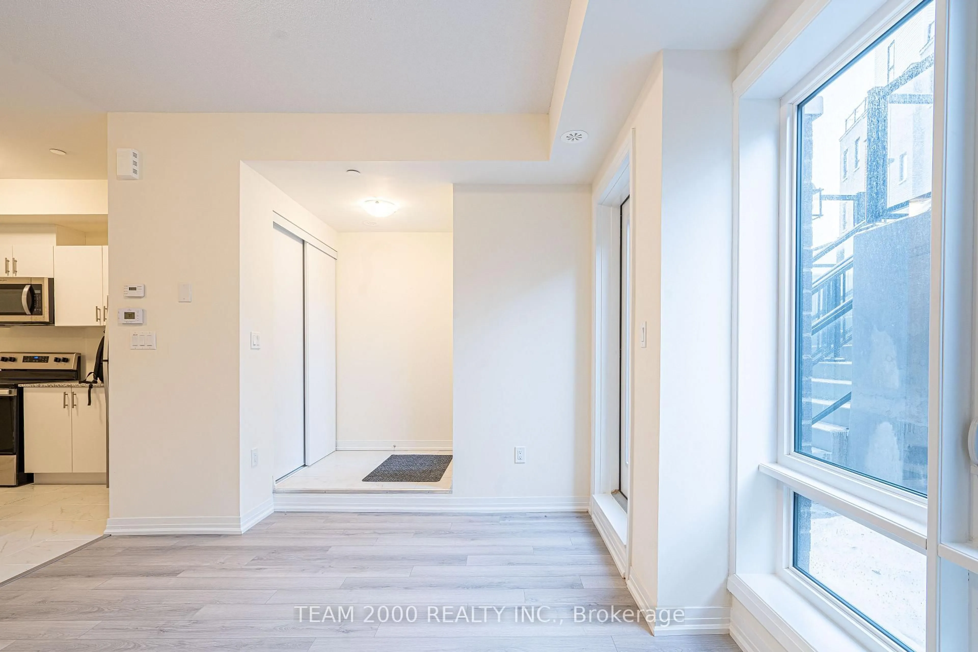 Indoor entryway for 255 McLevin Ave #1, Toronto Ontario M1B 0E8