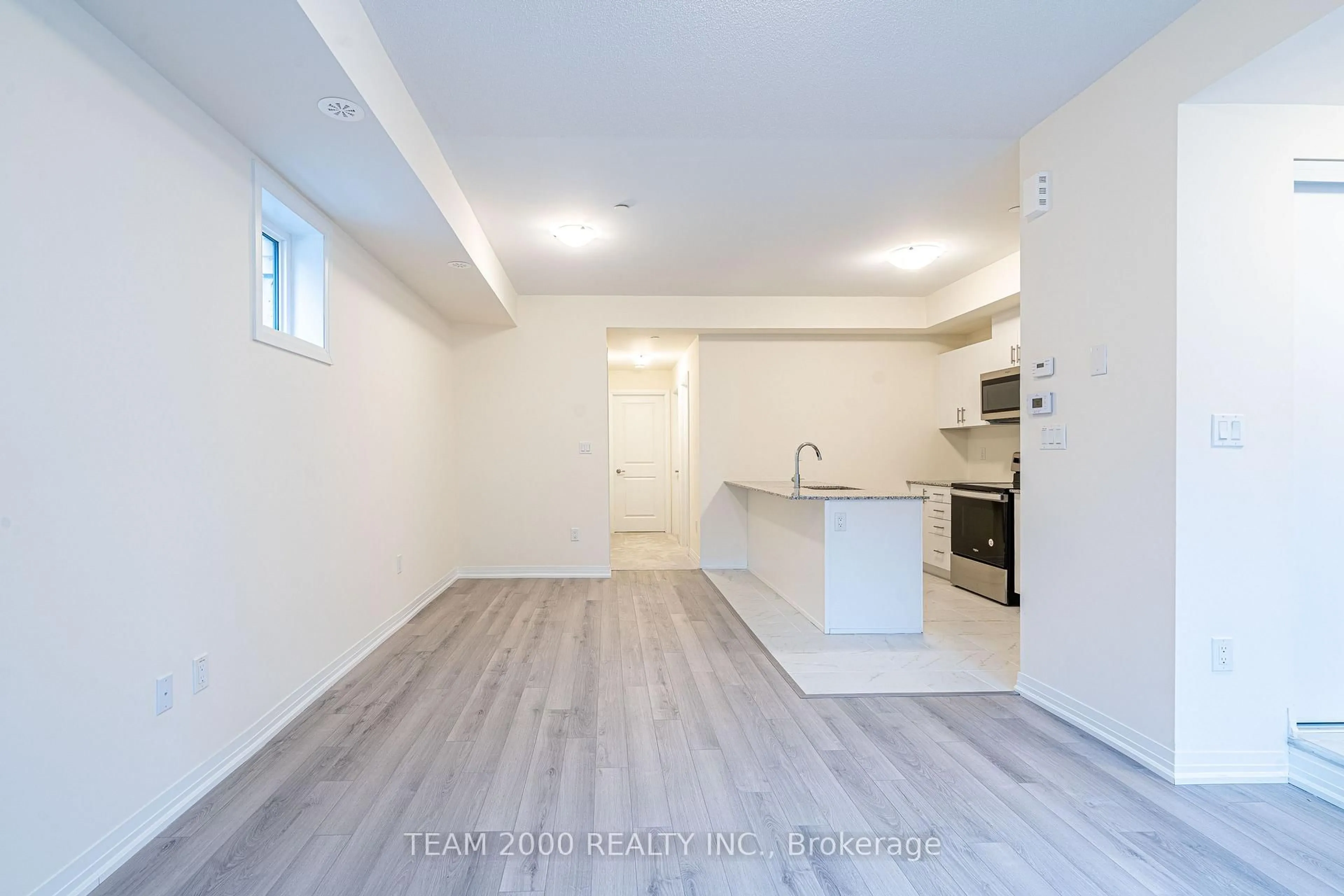 Unknown for 255 McLevin Ave #1, Toronto Ontario M1B 0E8