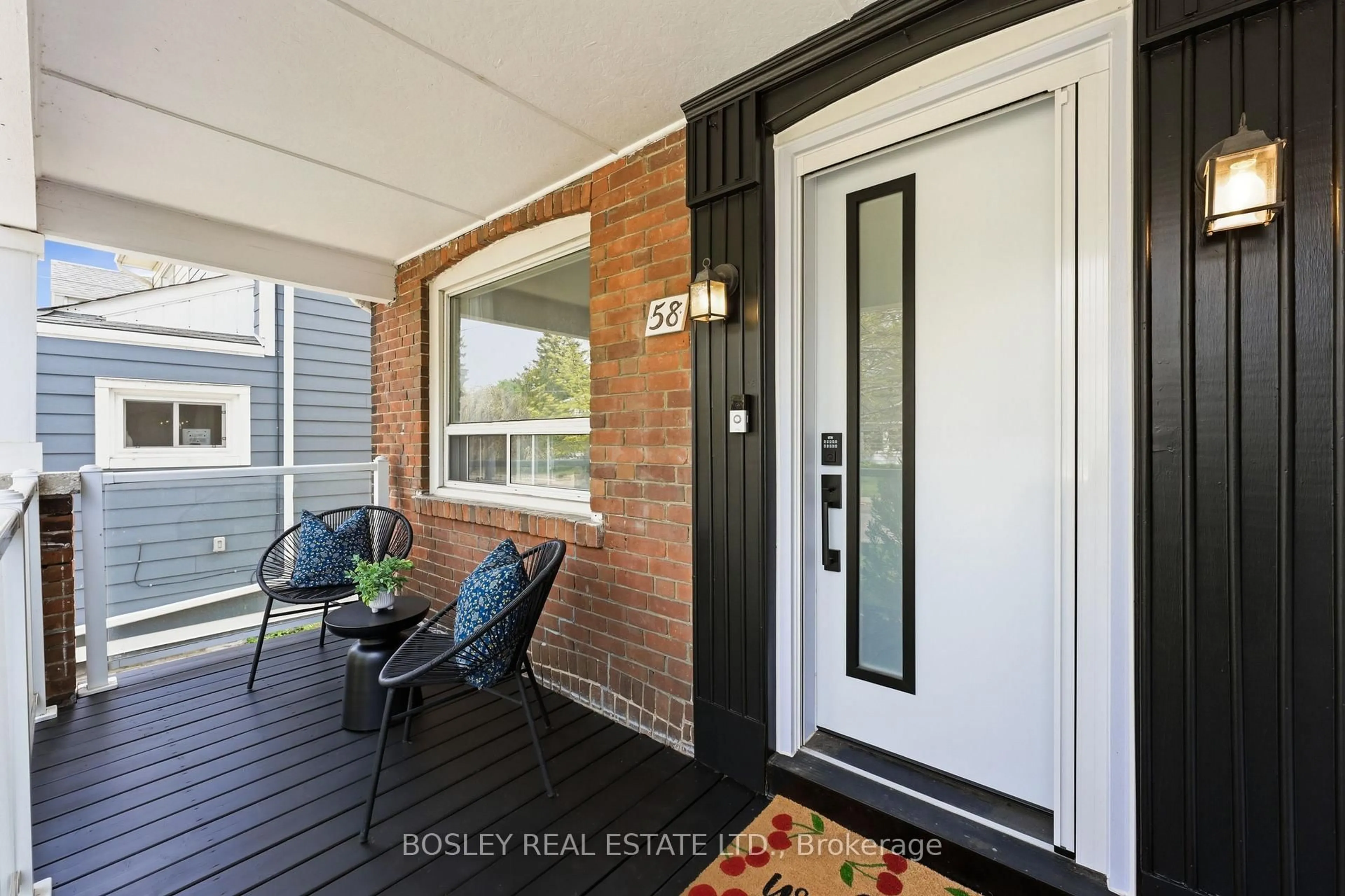 Indoor entryway for 58 Valhalla Blvd, Toronto Ontario M1N 3B3