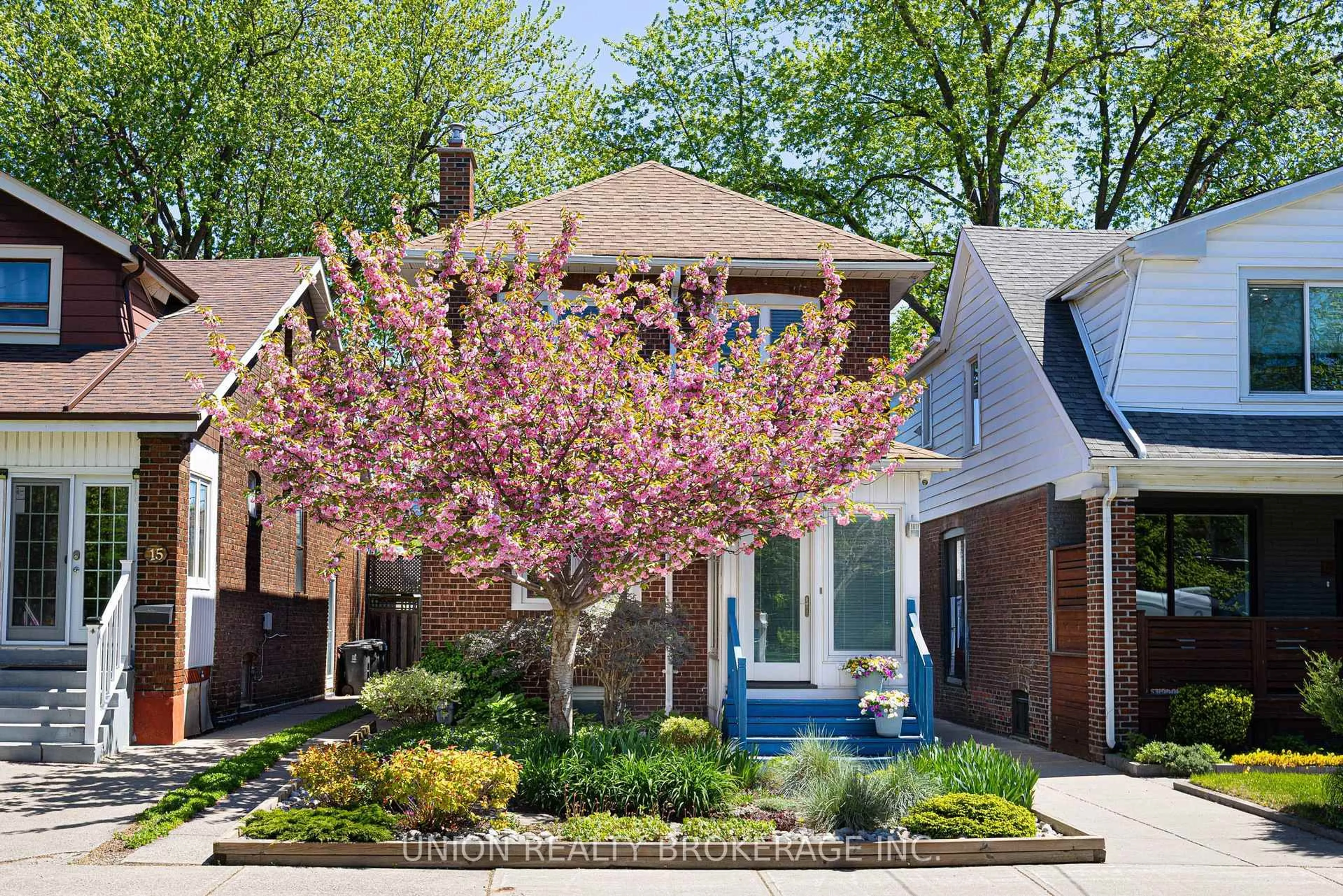 Home with brick exterior material, street for 11 Avonlea Blvd, Toronto Ontario M4C 5E4