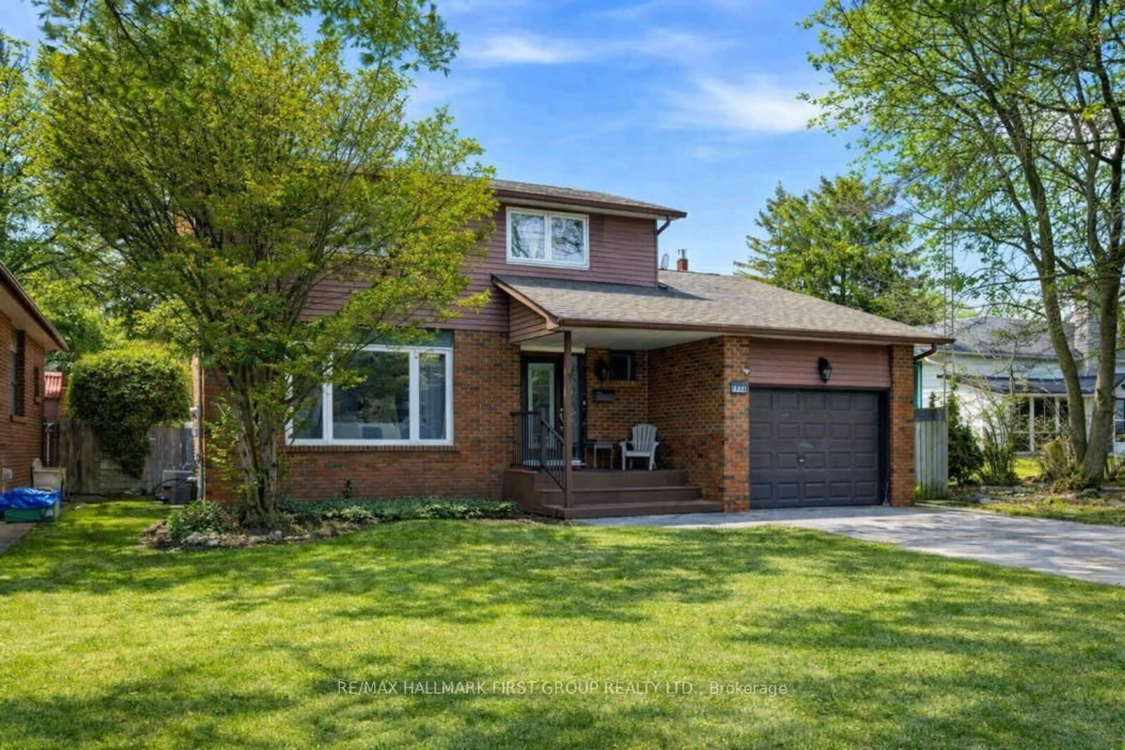 Home with brick exterior material, street for 1994 FAIRPORT Rd, Pickering Ontario L1V 1T6