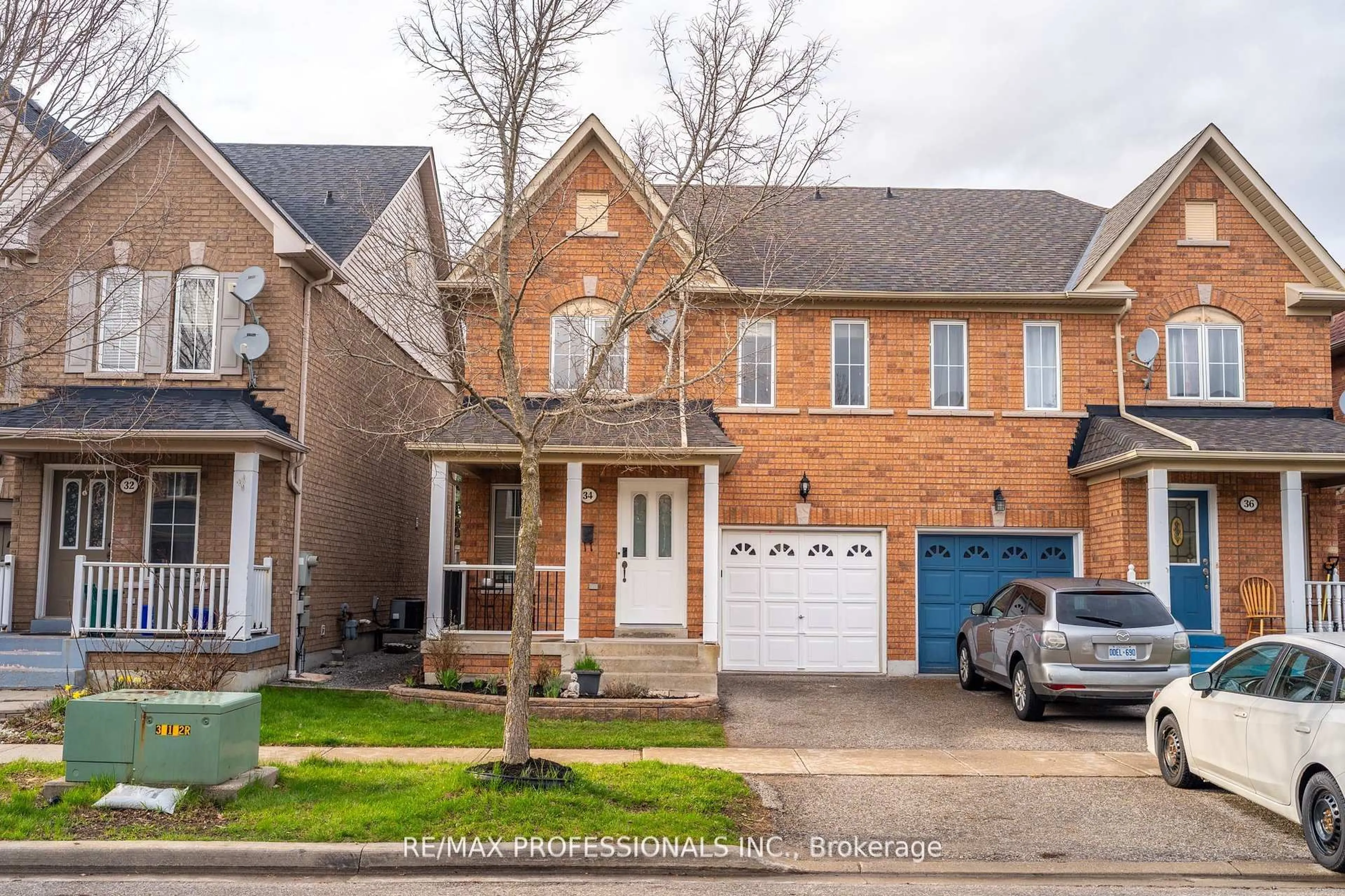 Home with brick exterior material, street for 34 Tansley Cres, Ajax Ontario L1Z 1Y5