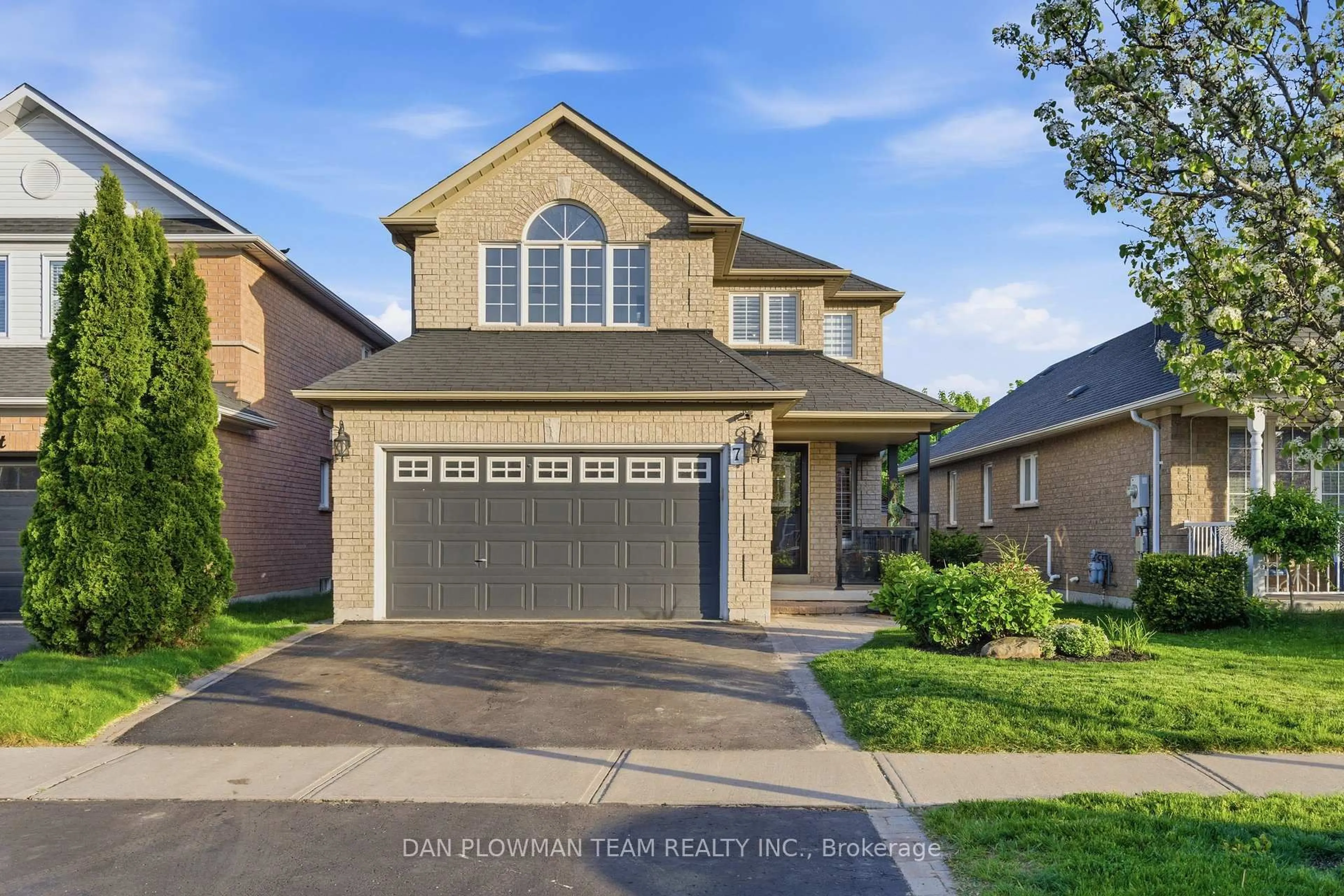 Home with brick exterior material, street for 7 Treen Cres, Whitby Ontario L1R 3C7