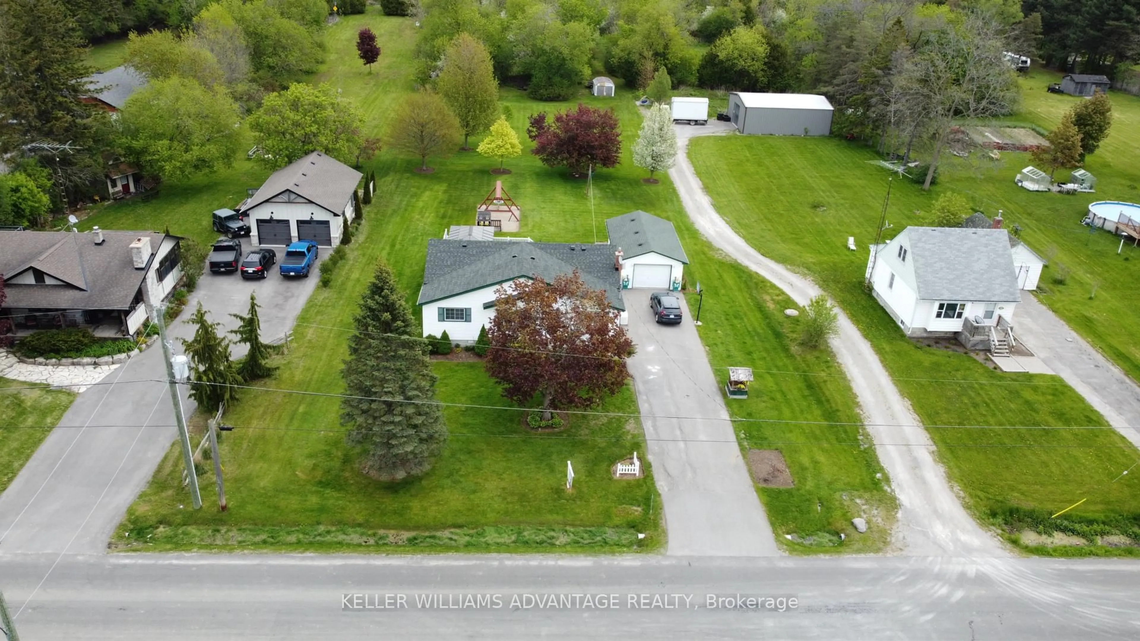 A pic from outside/outdoor area/front of a property/back of a property/a pic from drone, street for 2347 Hancock Rd, Clarington Ontario L1E 2M3