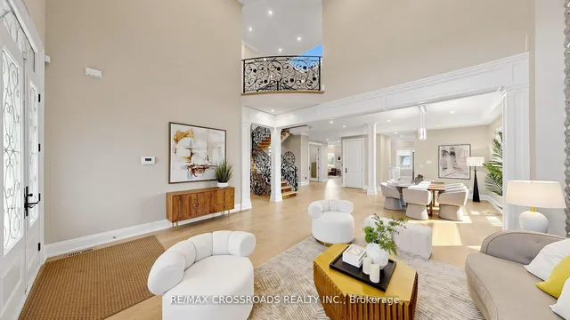 1427 Rosebank Rd, Pickering 5
