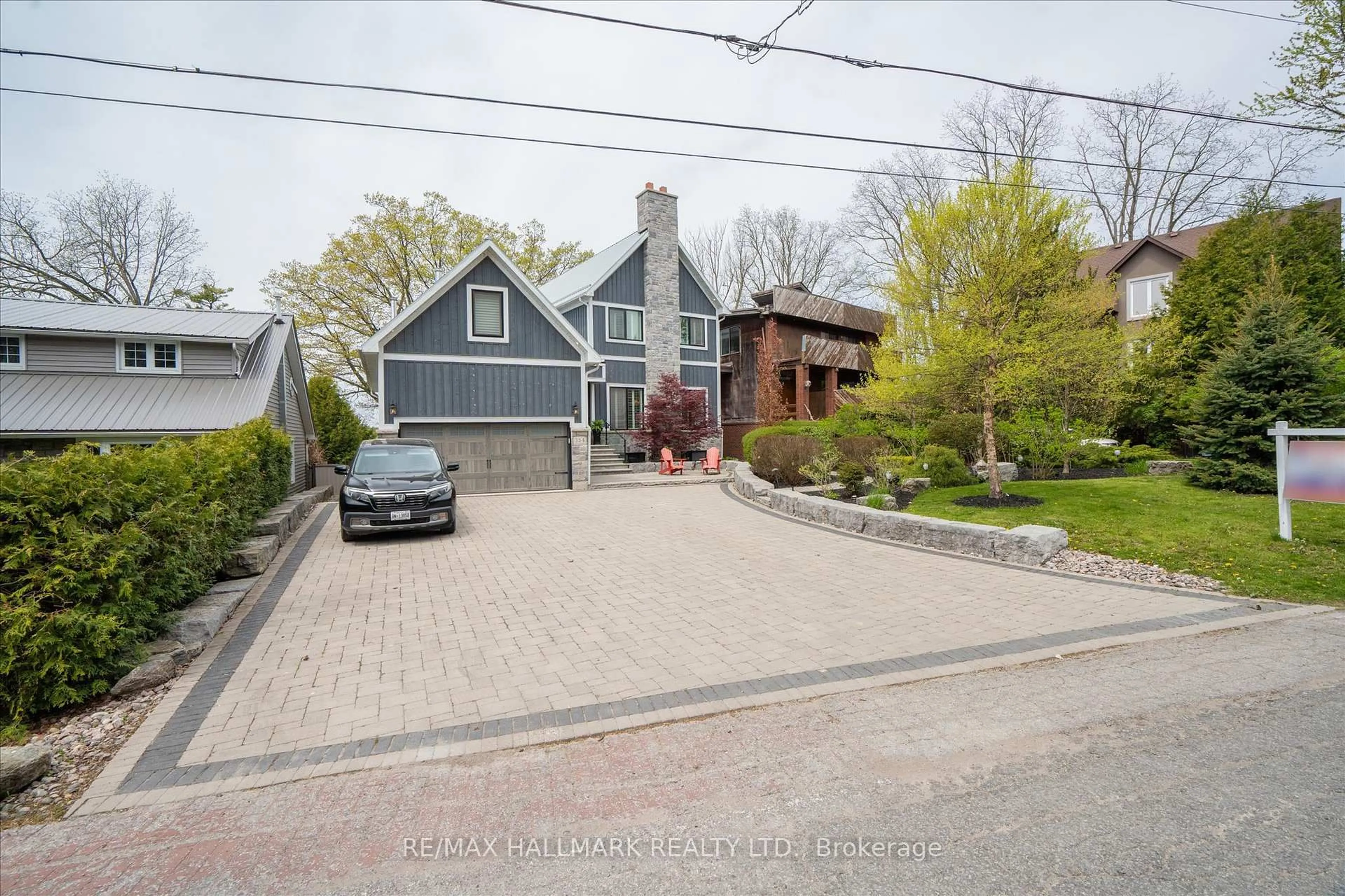 Unknown for 334 Dyson Rd, Pickering Ontario L1W 2M9
