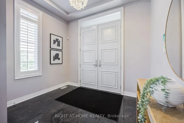 12 Labriola Crt, Whitby 5
