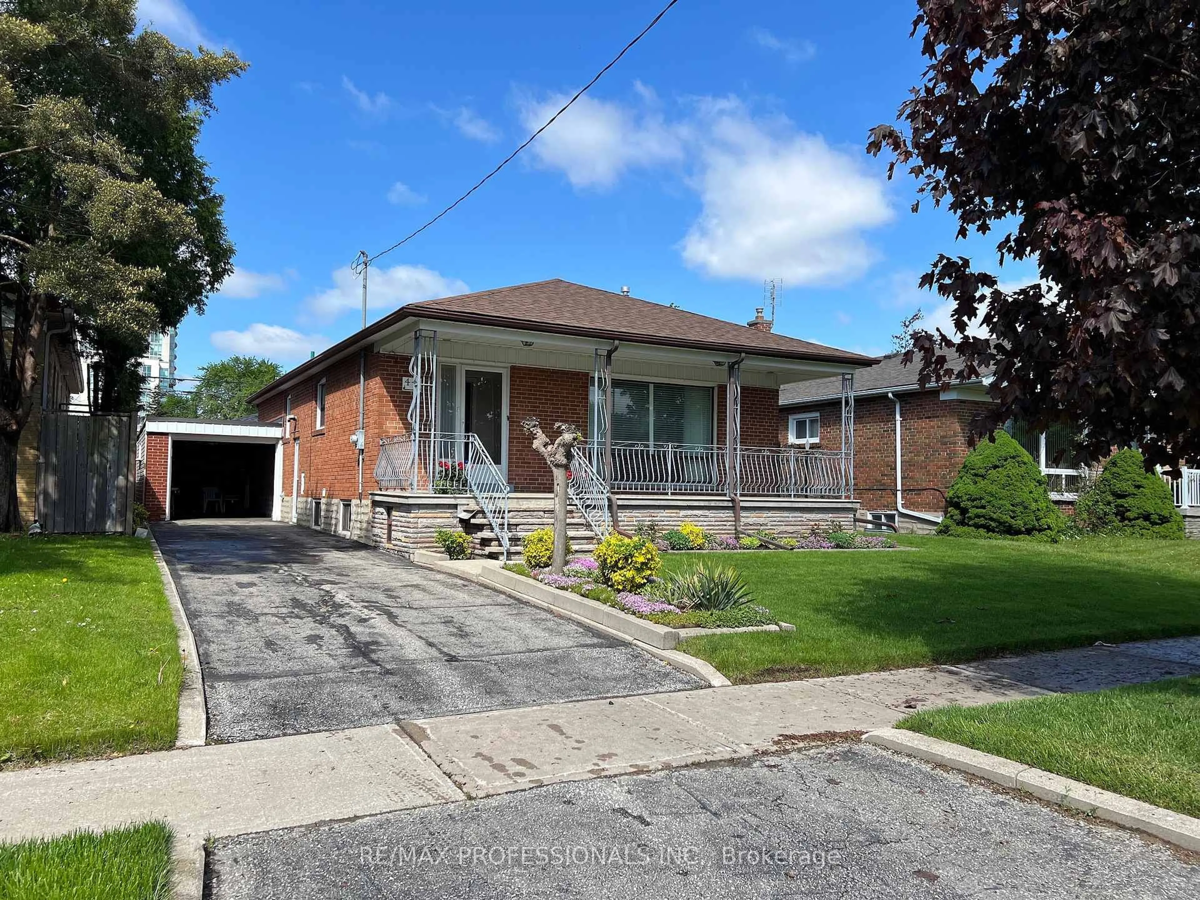 Home with brick exterior material, street for 4 VAUXHALL Dr, Toronto Ontario M1P 1P7