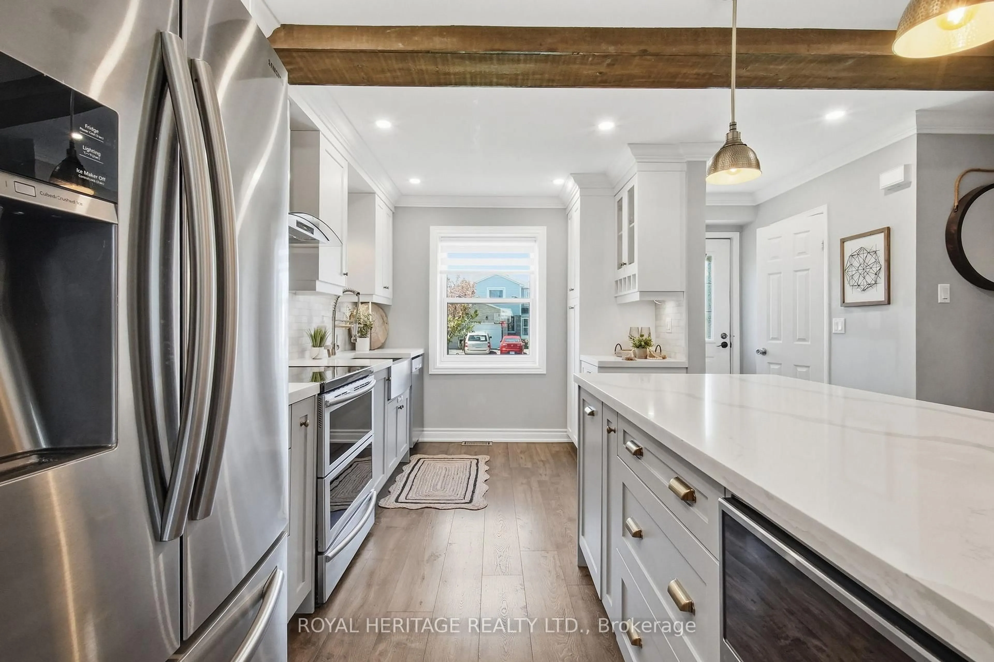 Open concept kitchen, unknown for 1538 Connery Cres, Oshawa Ontario L1J 8G1
