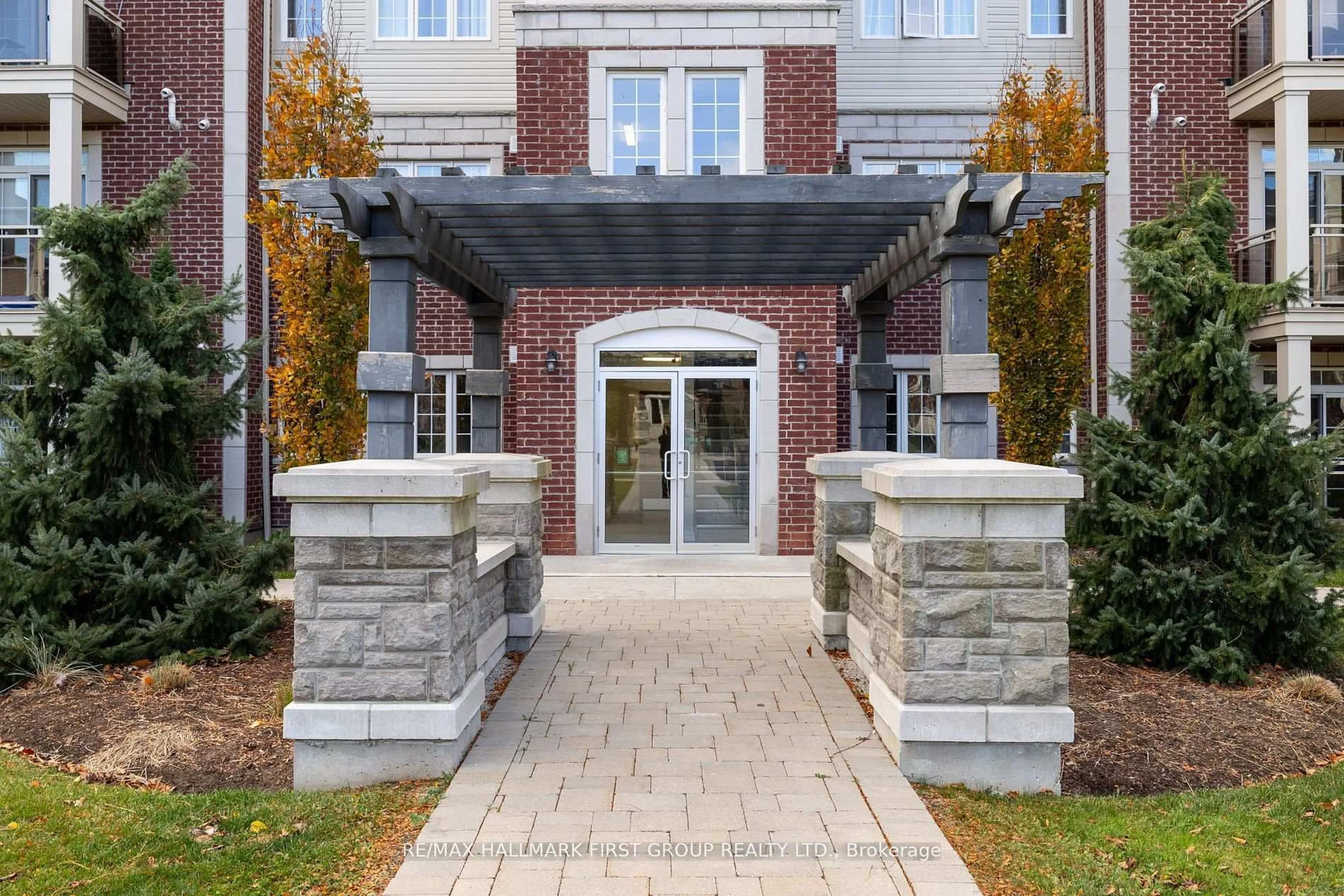 Unknown for 84 Aspen Springs Dr #201, Clarington Ontario L1C 0V3