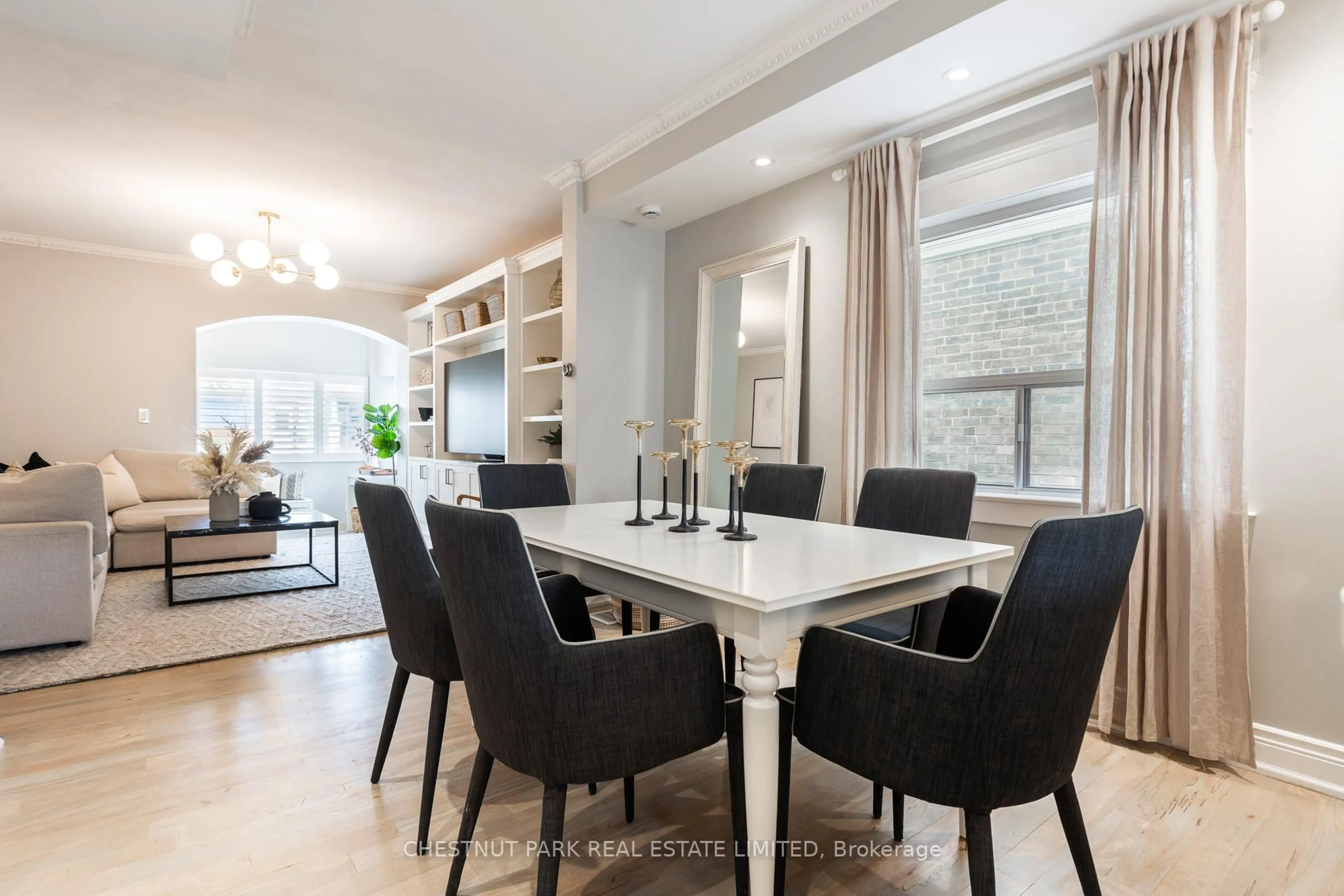 Dining room, unknown for 655 Mortimer Ave, Toronto Ontario M4C 2J9