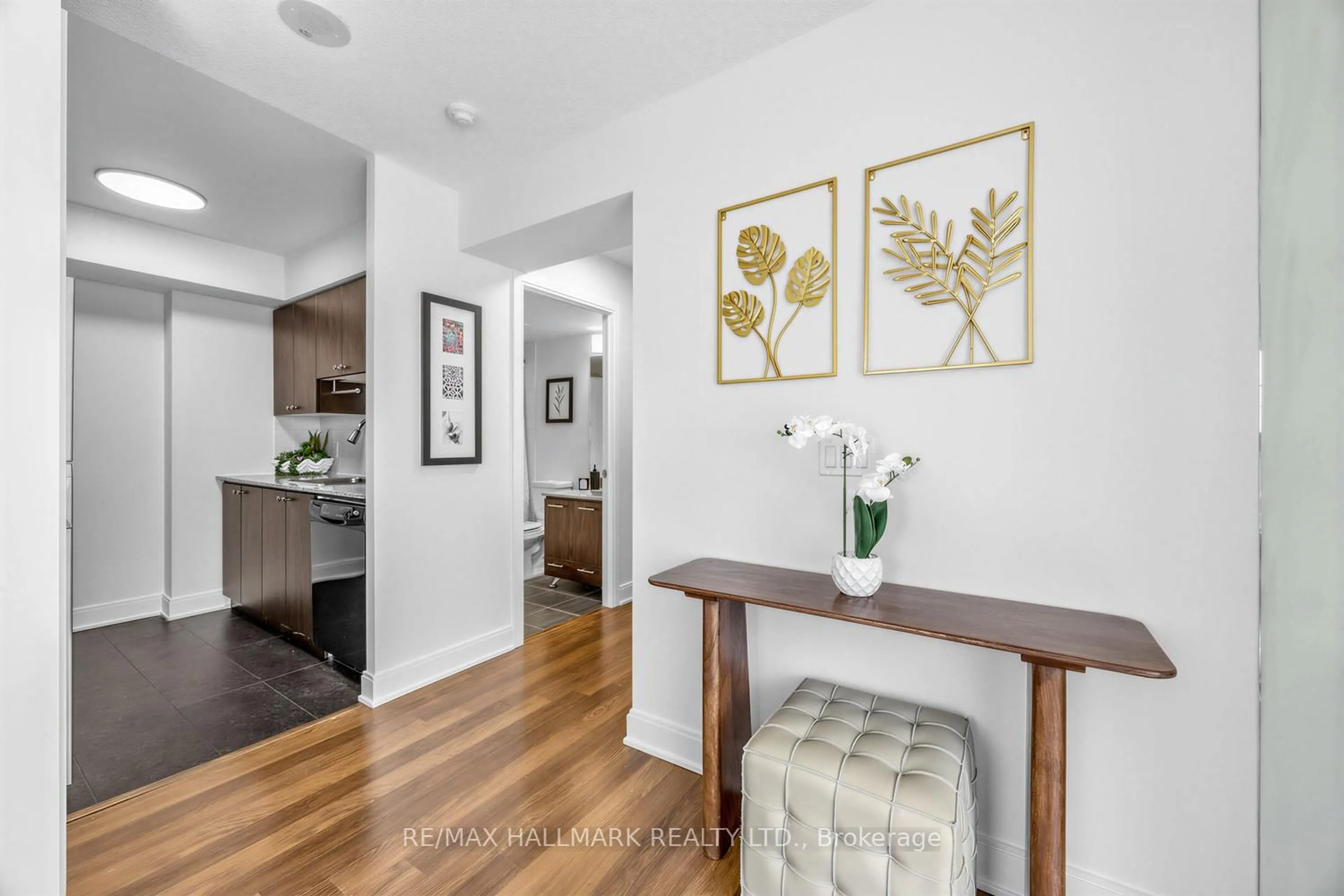 Unknown for 135 Village Green Sq #3918, Toronto Ontario M1S 0G4