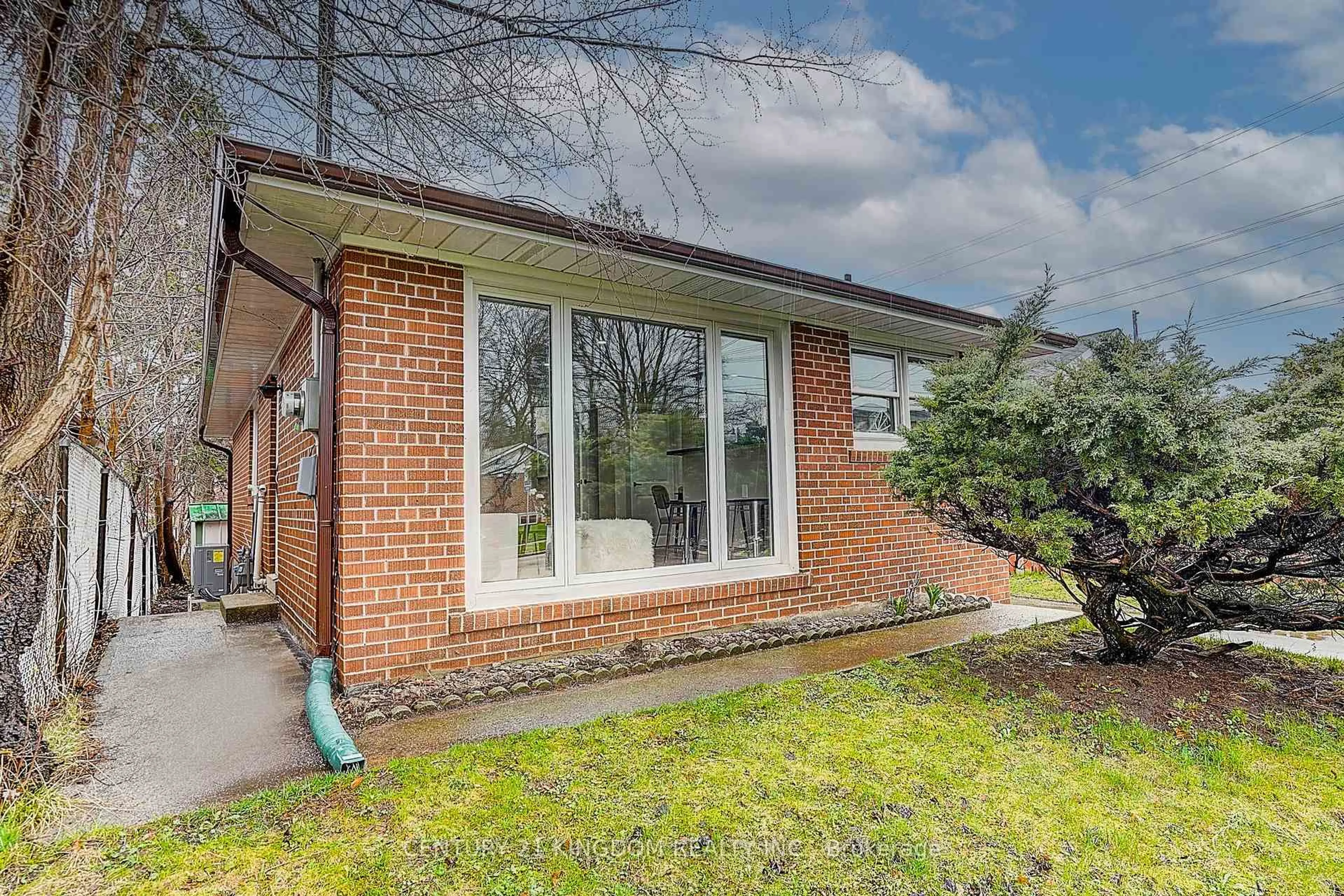 Home with brick exterior material, street for 3 Botany Hill Rd, Toronto Ontario M1G 3K1