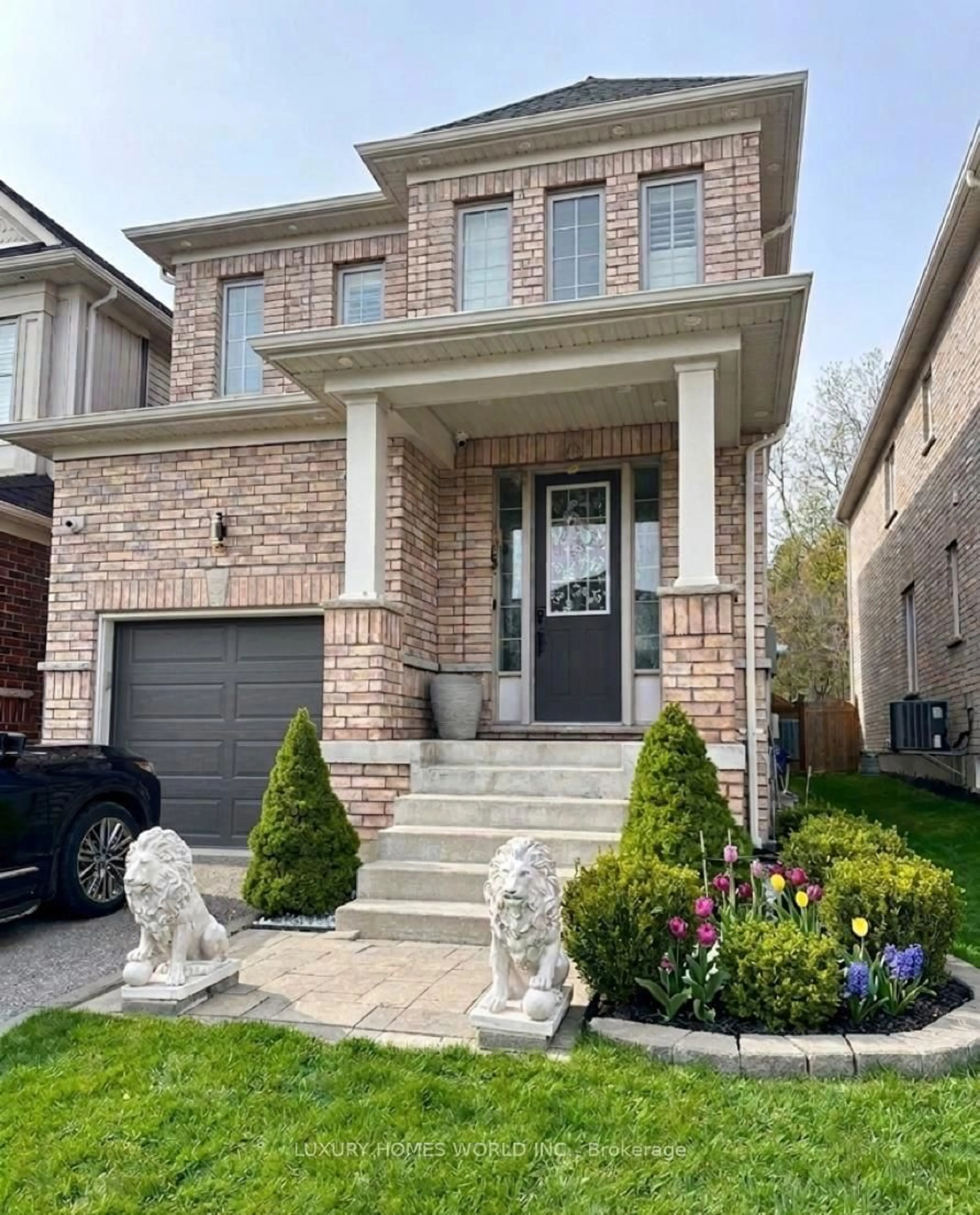 Home with brick exterior material, street for 118 Bridlewood Blvd, Whitby Ontario L1R 0N2