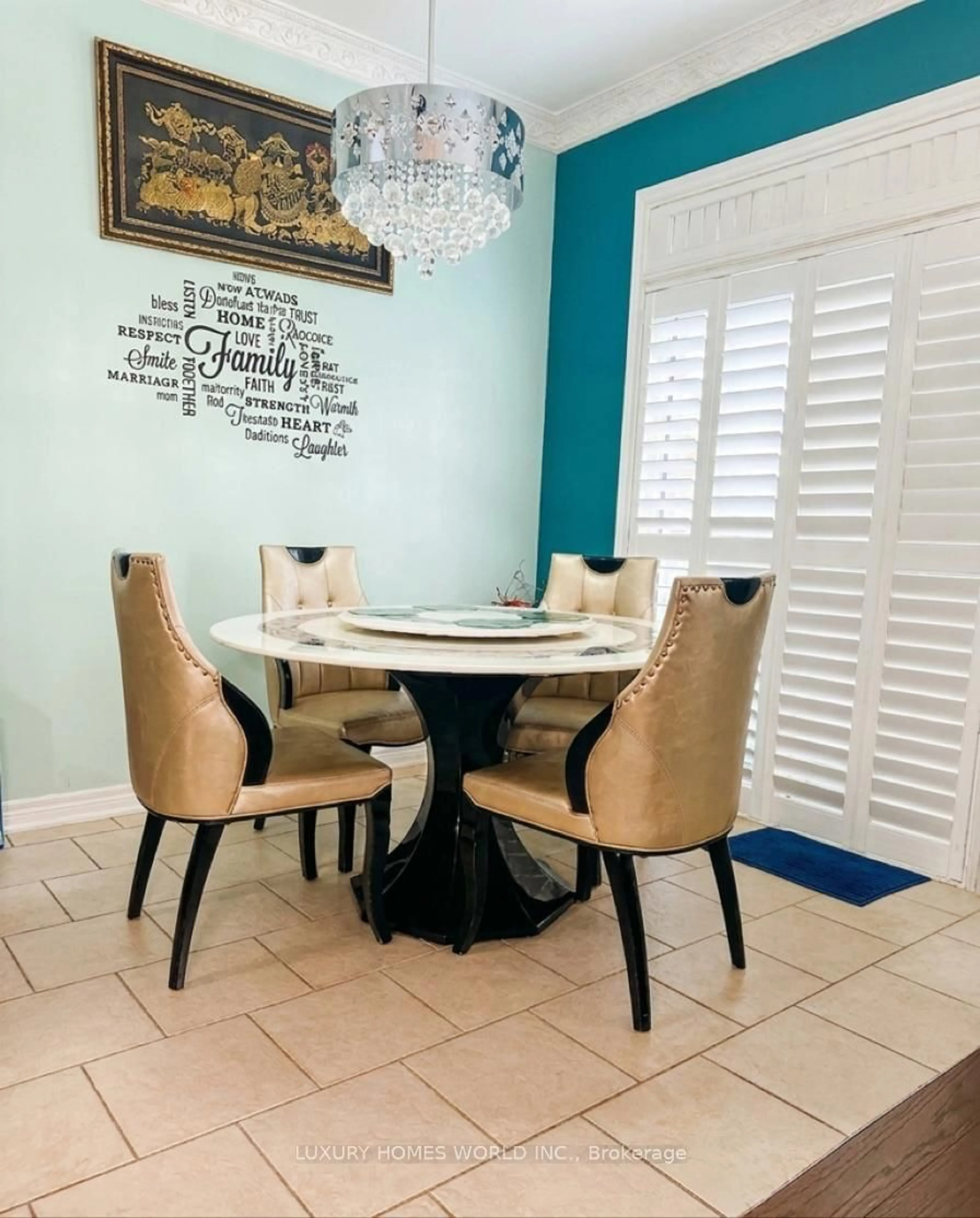 Dining room, ceramic/tile floor for 118 Bridlewood Blvd, Whitby Ontario L1R 0N2