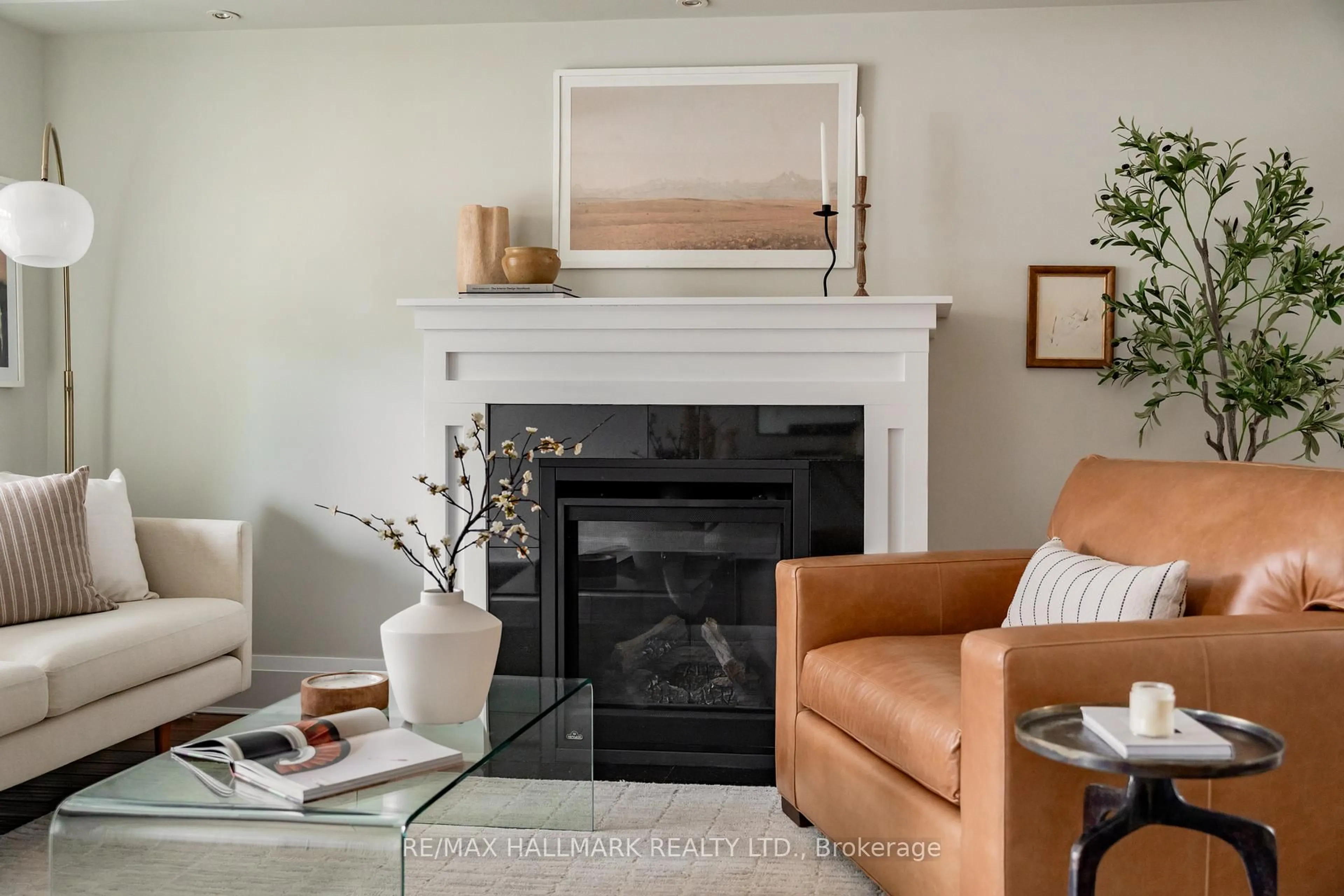 Living room with furniture, unknown for 4 Wayland Ave, Toronto Ontario M4E 3C7