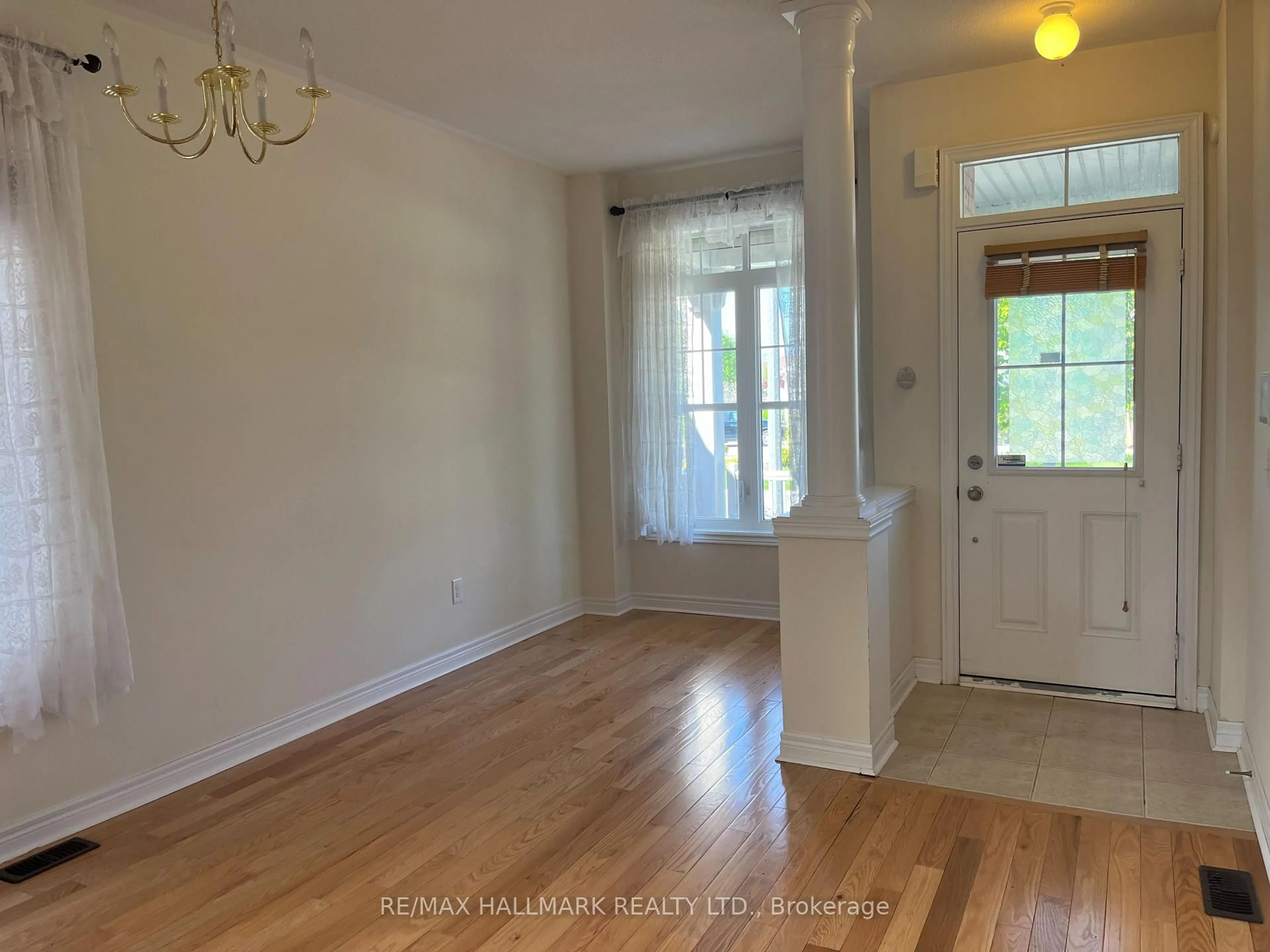 A pic of a room for 117 James Govan Dr, Whitby Ontario L1N 0H4