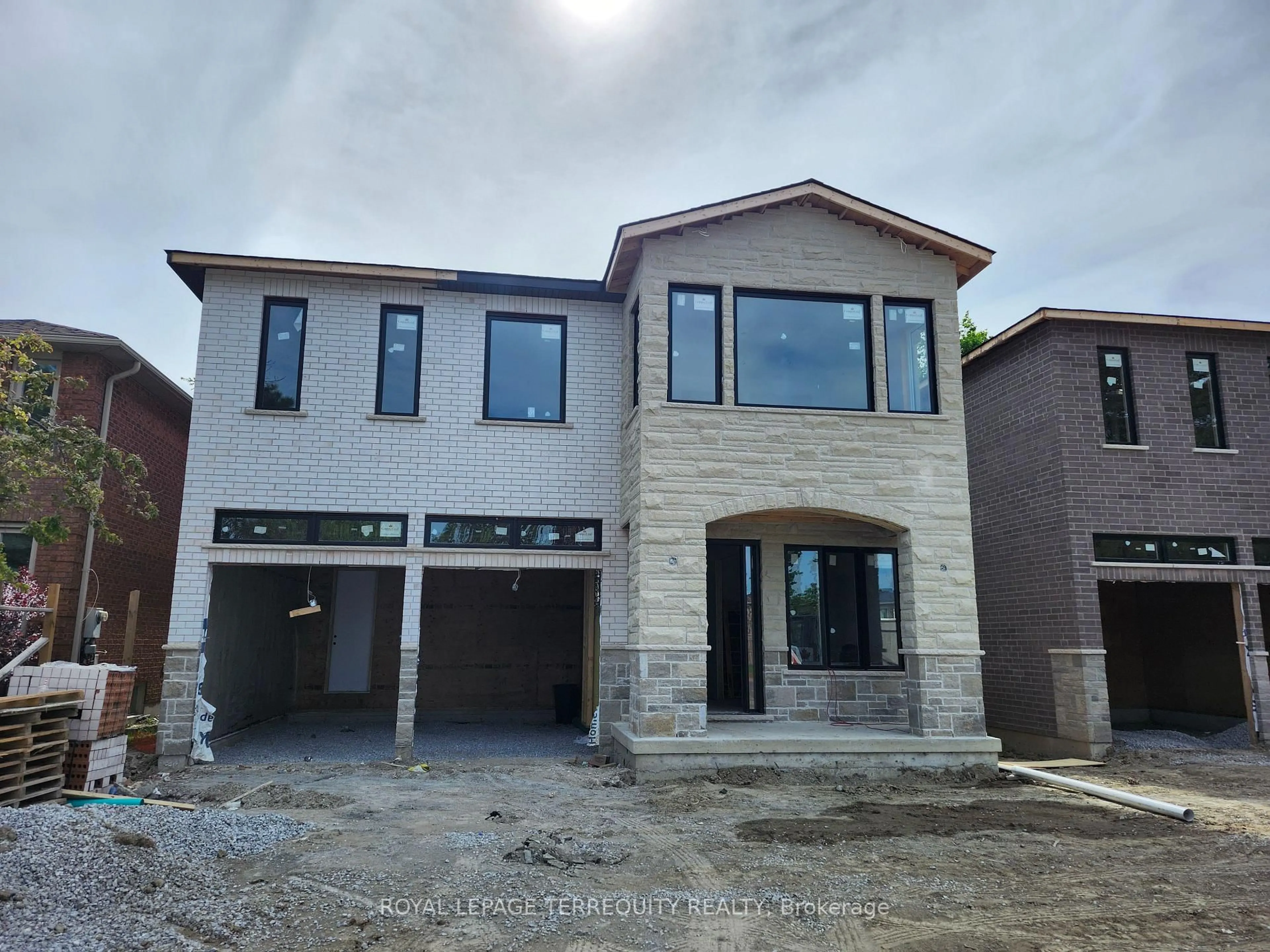 Home with brick exterior material, street for 3370 Brimley Rd, Toronto Ontario M1V 4X6