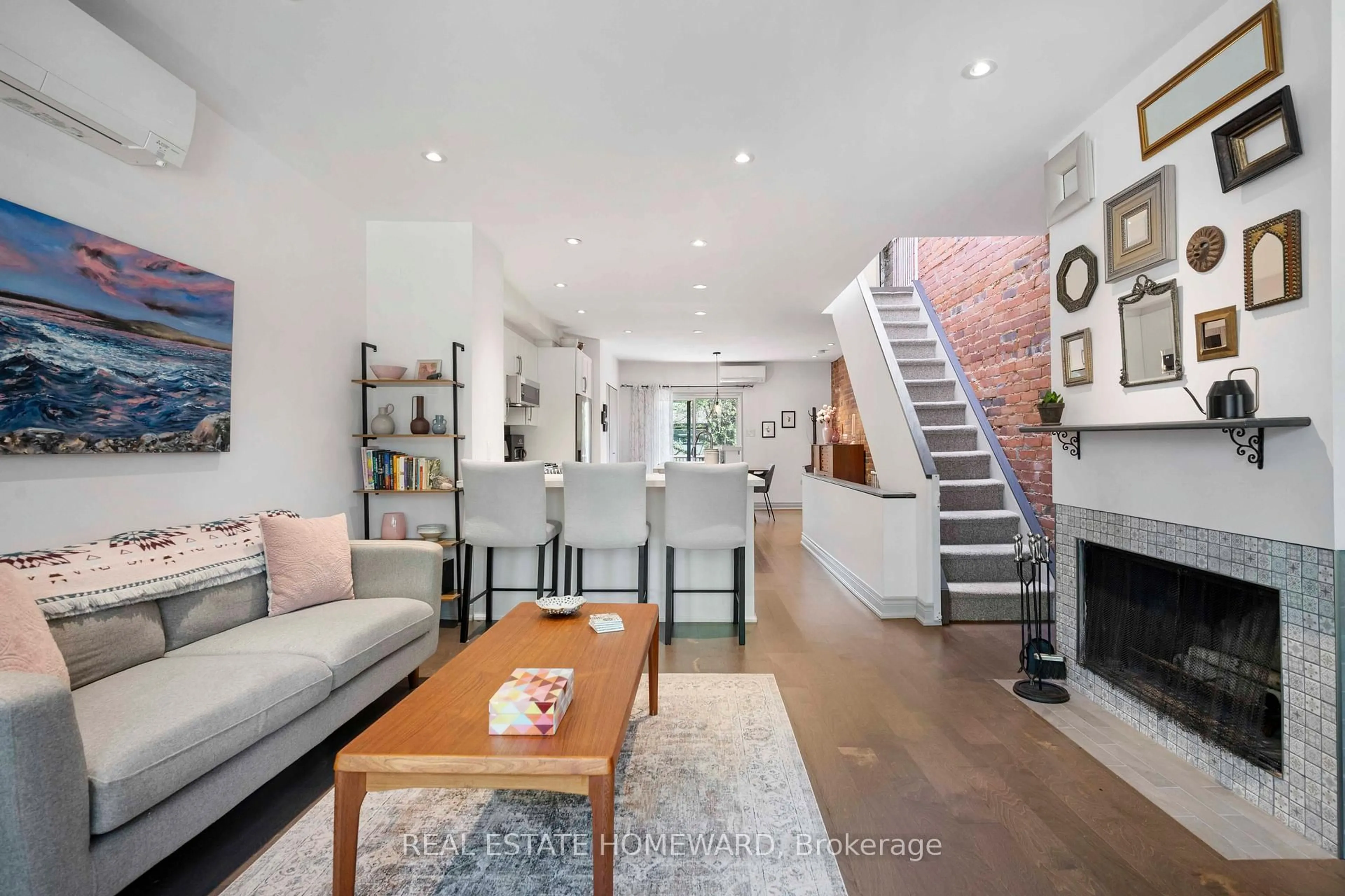 Unknown for 51 Harcourt Ave, Toronto Ontario M4J 1J3