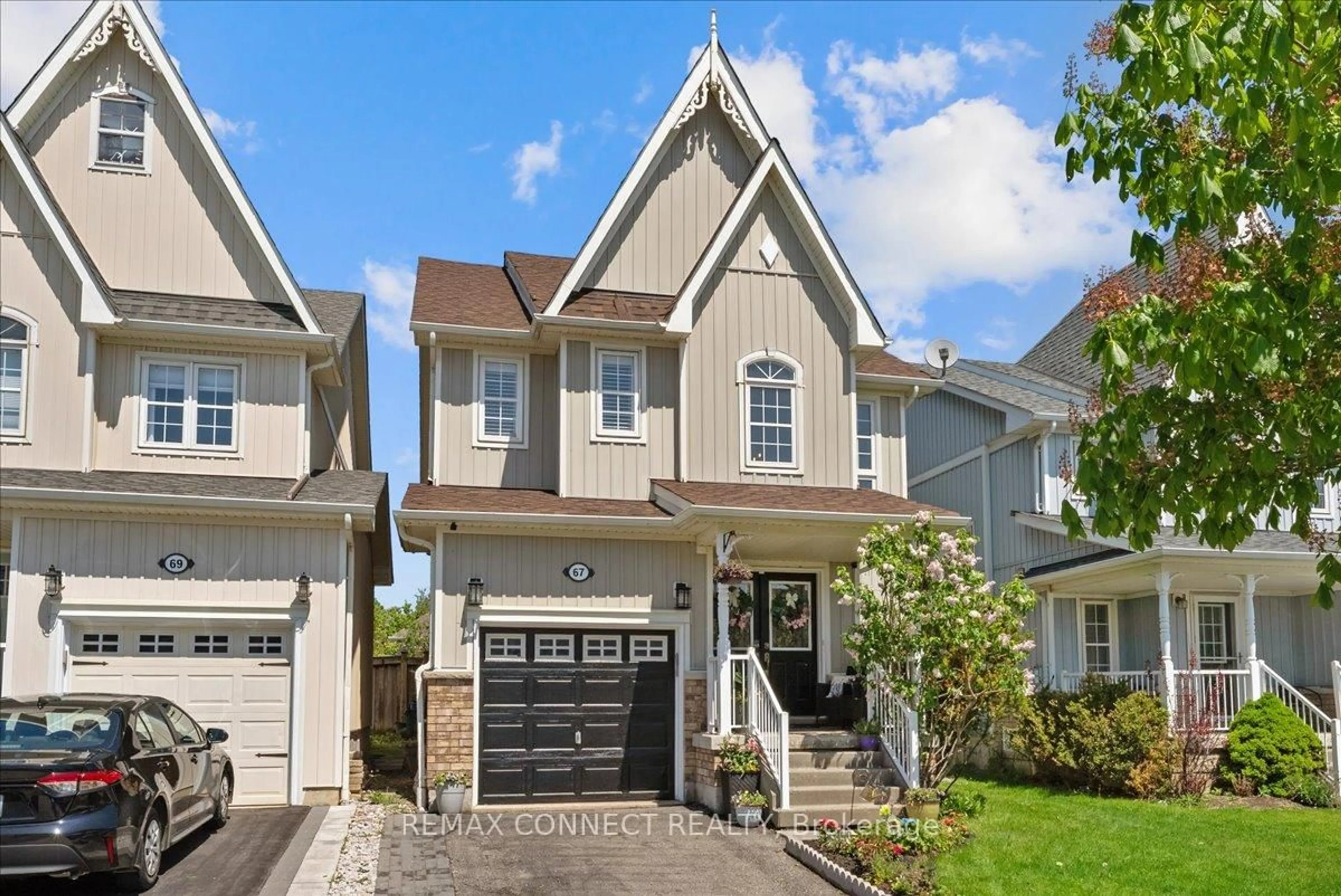 Home with vinyl exterior material, street for 67 Cranborne Cres, Whitby Ontario L1M 2M1