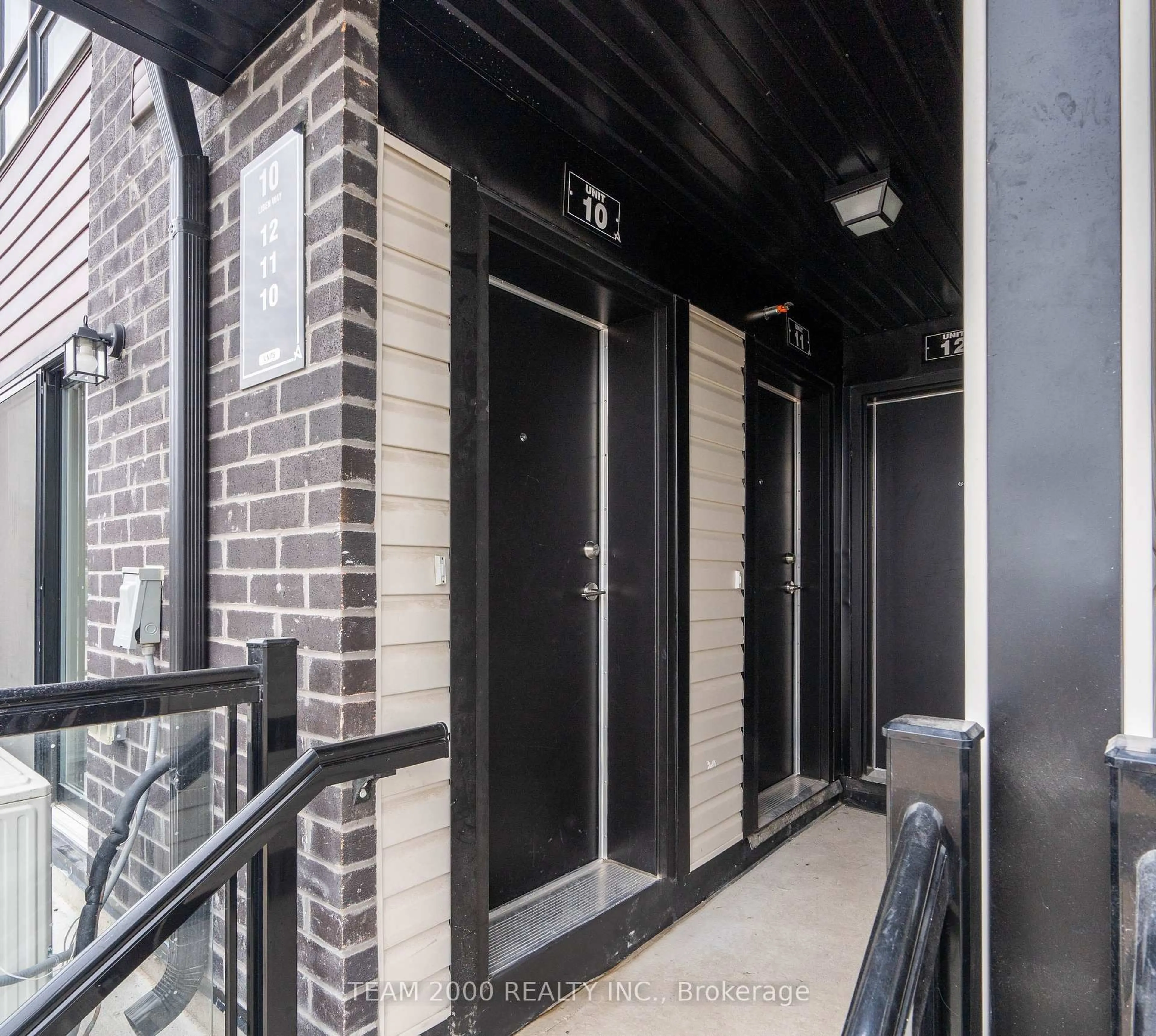 Indoor foyer for 10 Liben Way #10, Toronto Ontario M1B 0E8