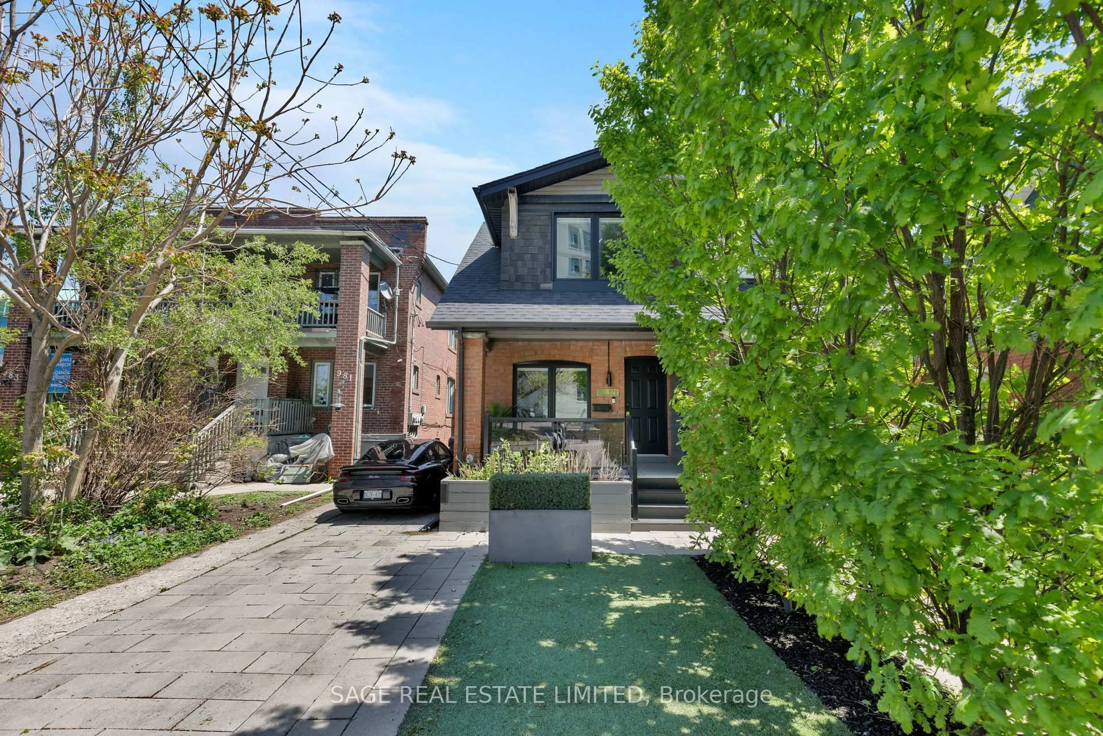 Home with brick exterior material, street for 979 Broadview Ave, Toronto Ontario M4K 2R9