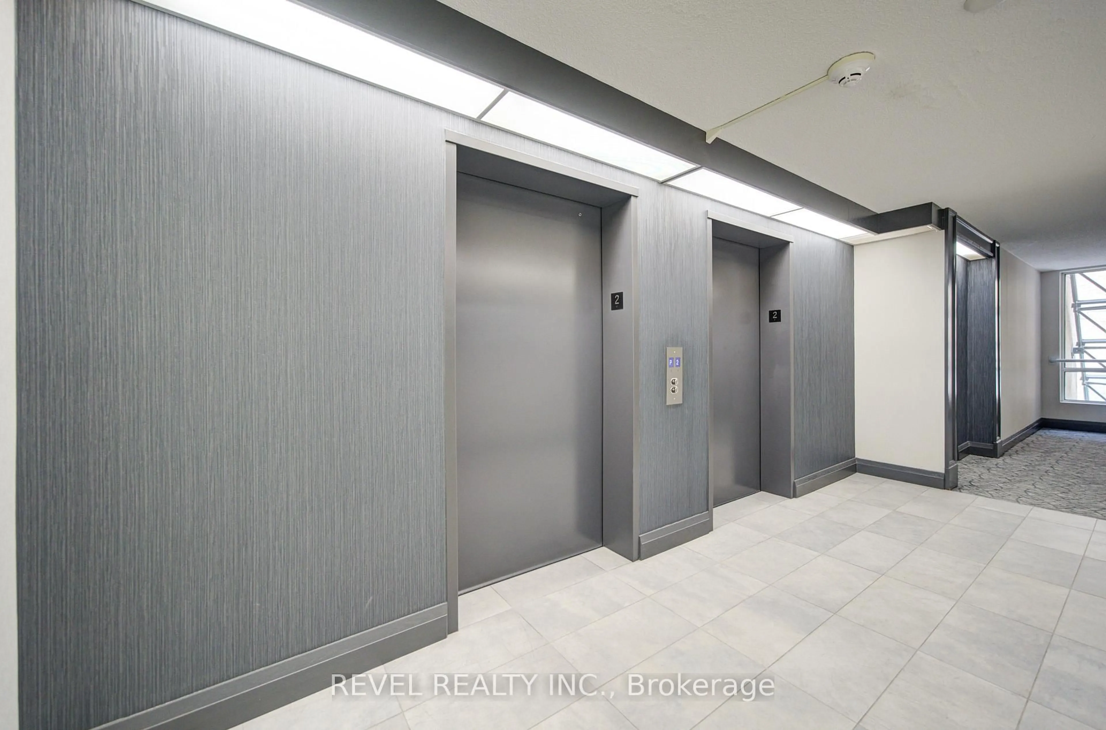 Indoor foyer for 1655 Pickering Pkwy #212, Pickering Ontario L1V 6L3